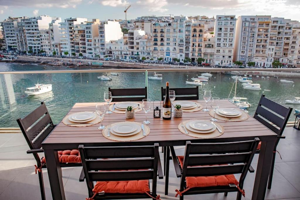 Seafront Two Bedroom Apartment photo 5