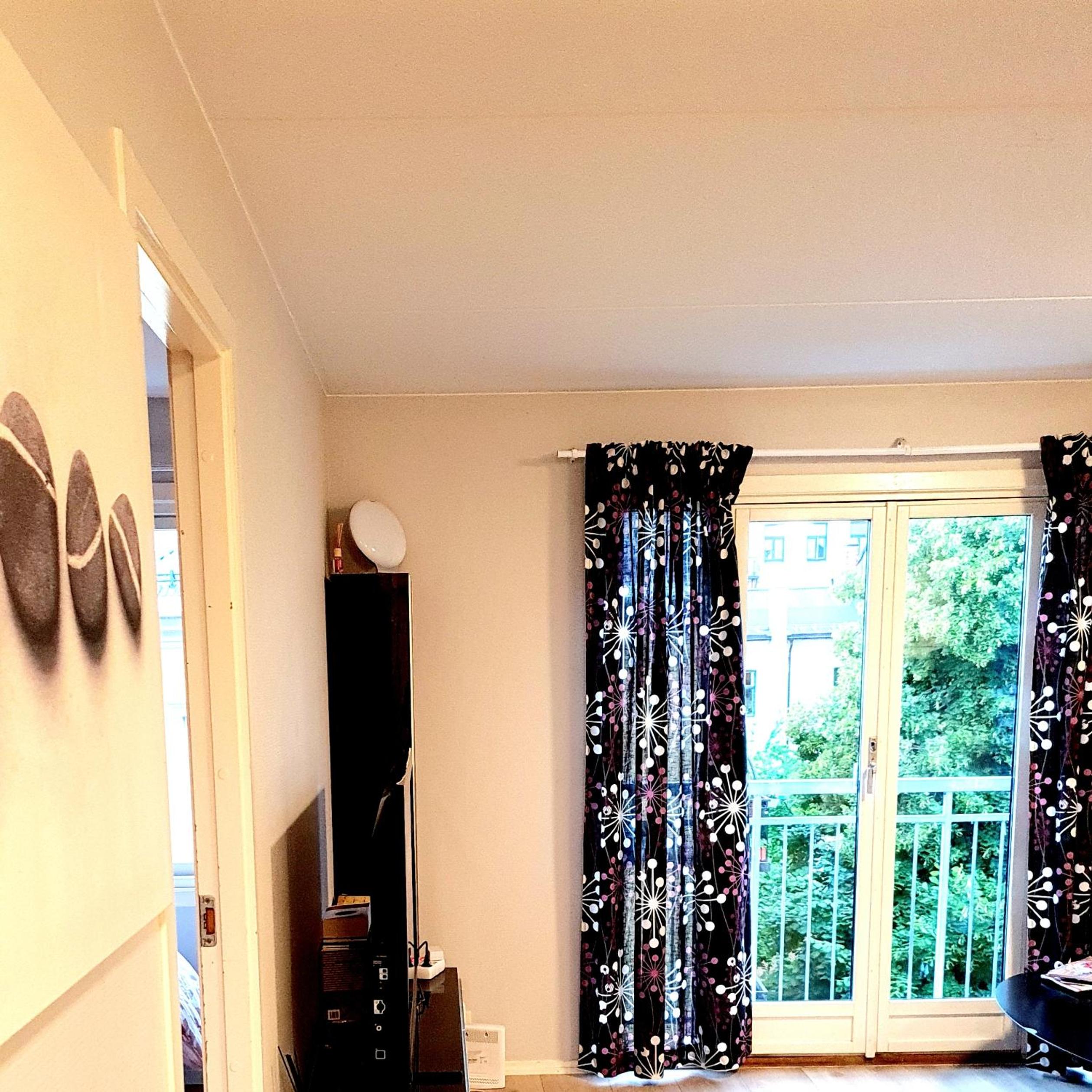 Modern central apartment next to beautiful nature2424 view 3