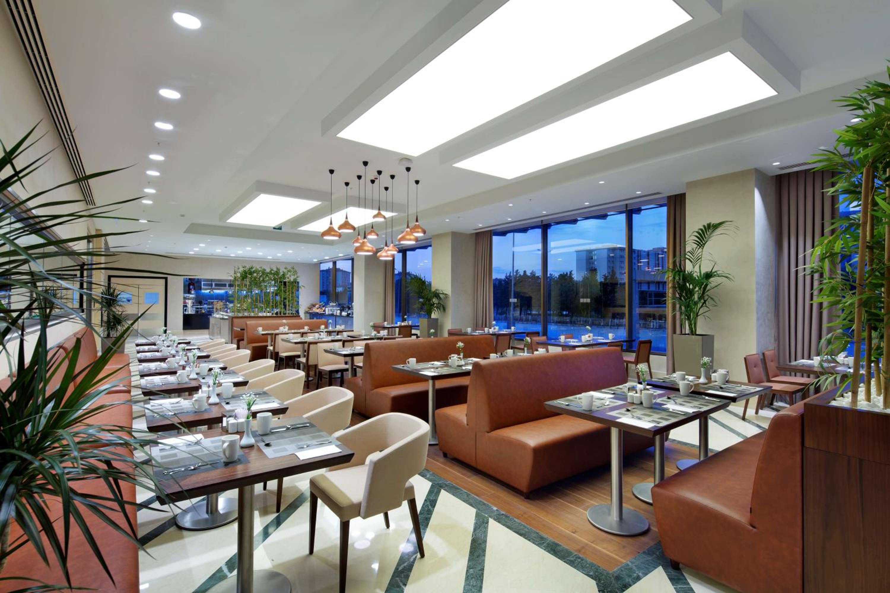 Hilton Garden Inn İstanbul Beylikdüzü - Image 15