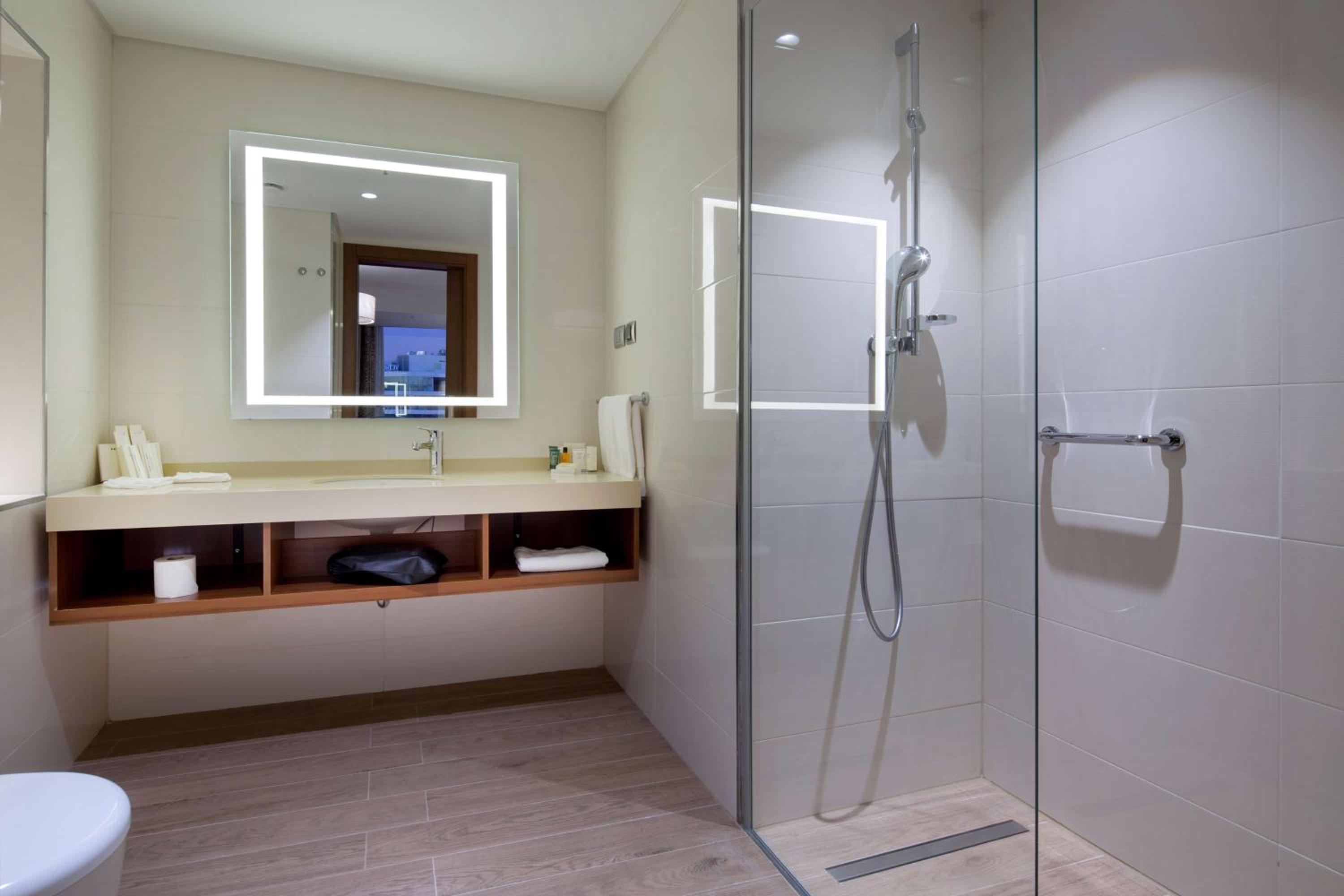 Hilton Garden Inn İstanbul Beylikdüzü - Image 46