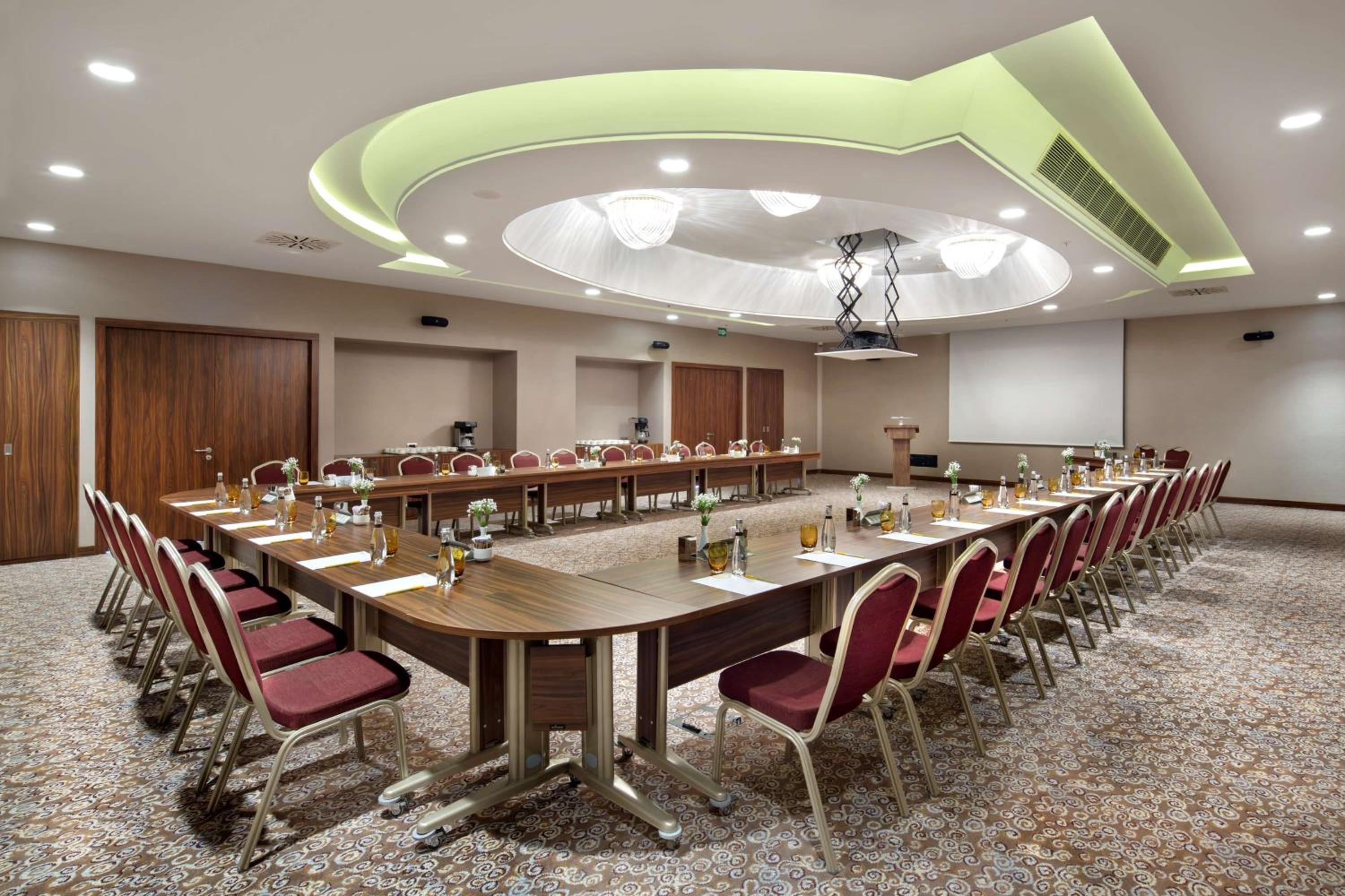 Hilton Garden Inn İstanbul Beylikdüzü - Image 27