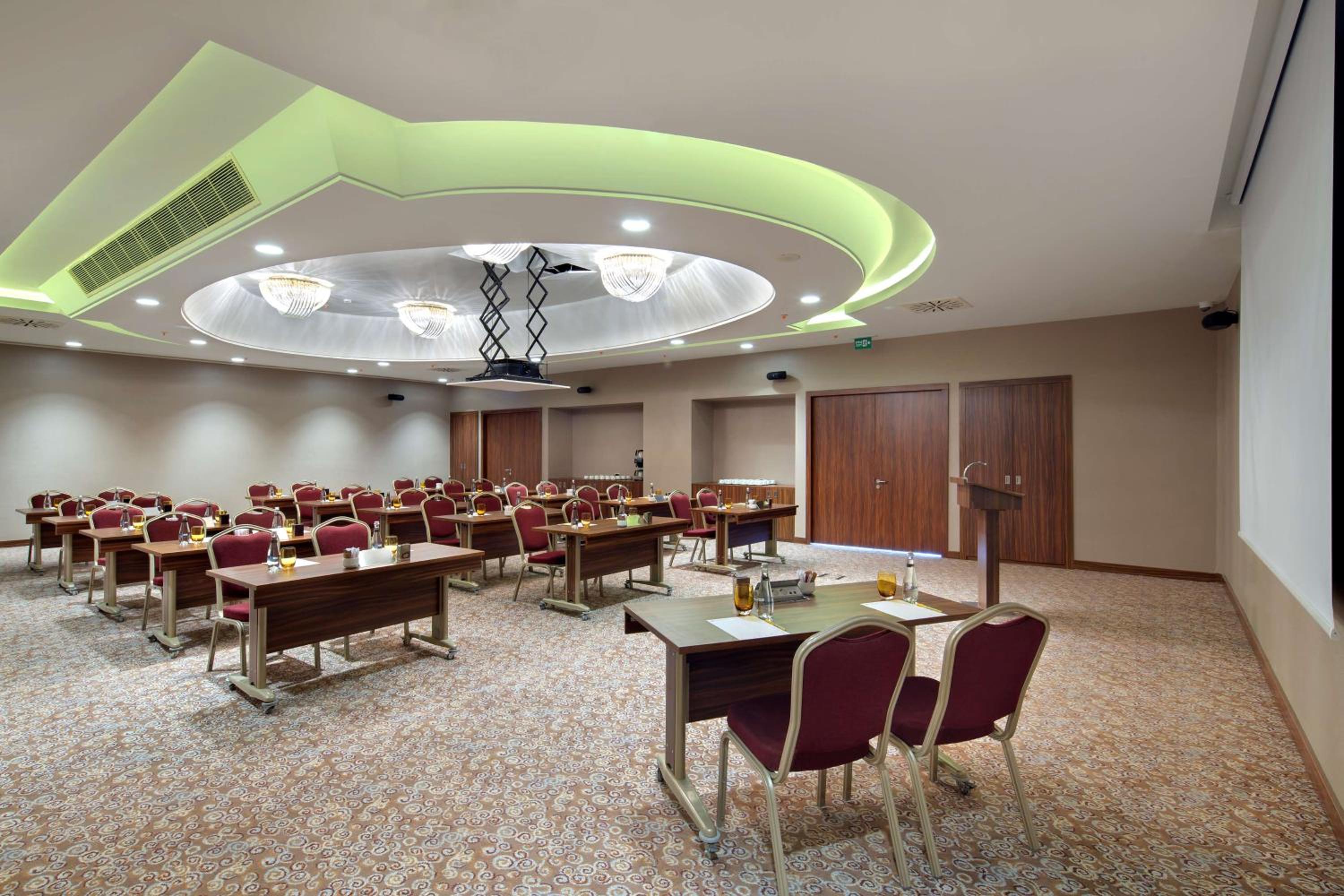 Hilton Garden Inn İstanbul Beylikdüzü - Image 30