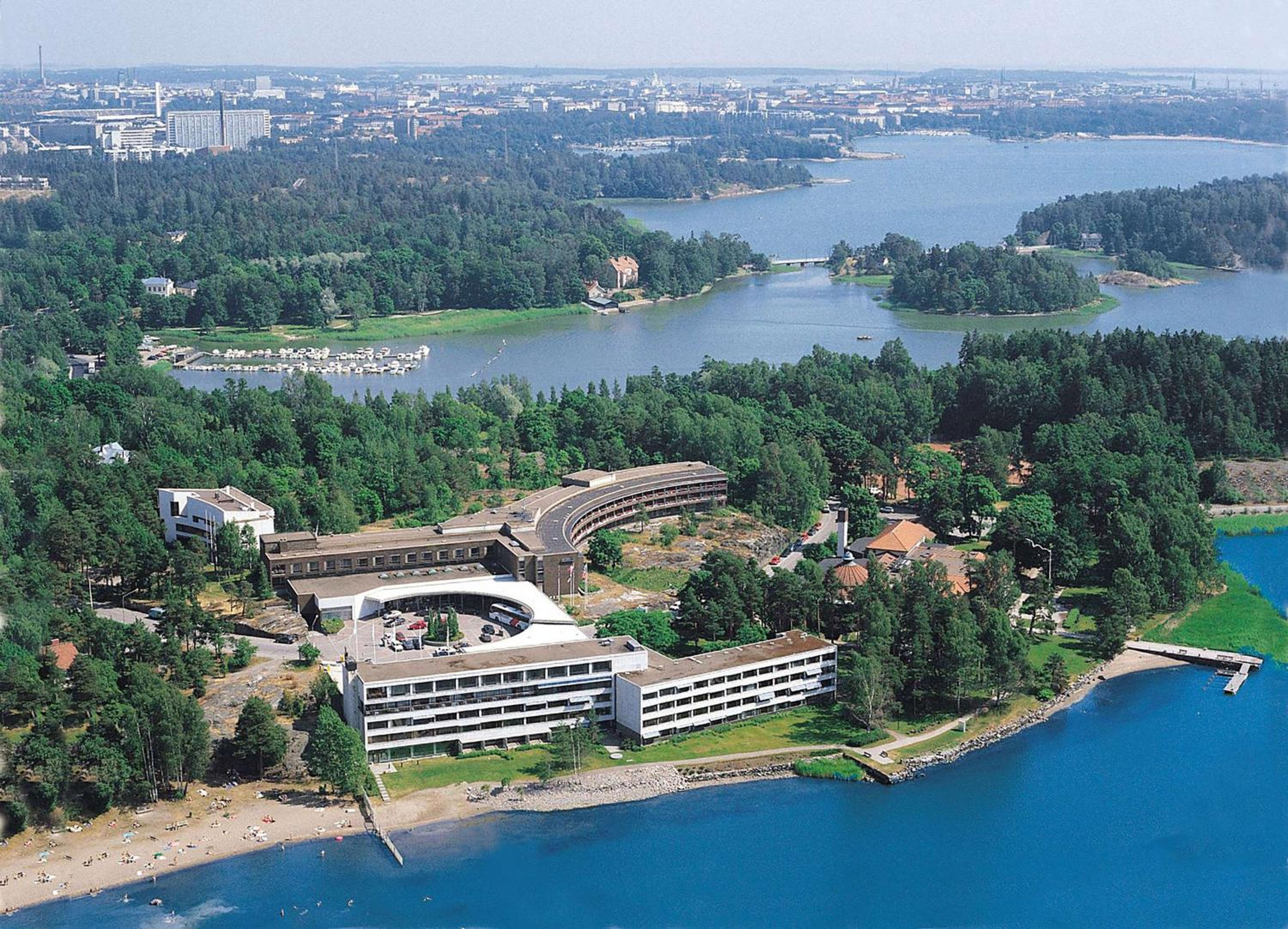 Hotel Hilton Helsinki Kalastajatorppa - Image 1