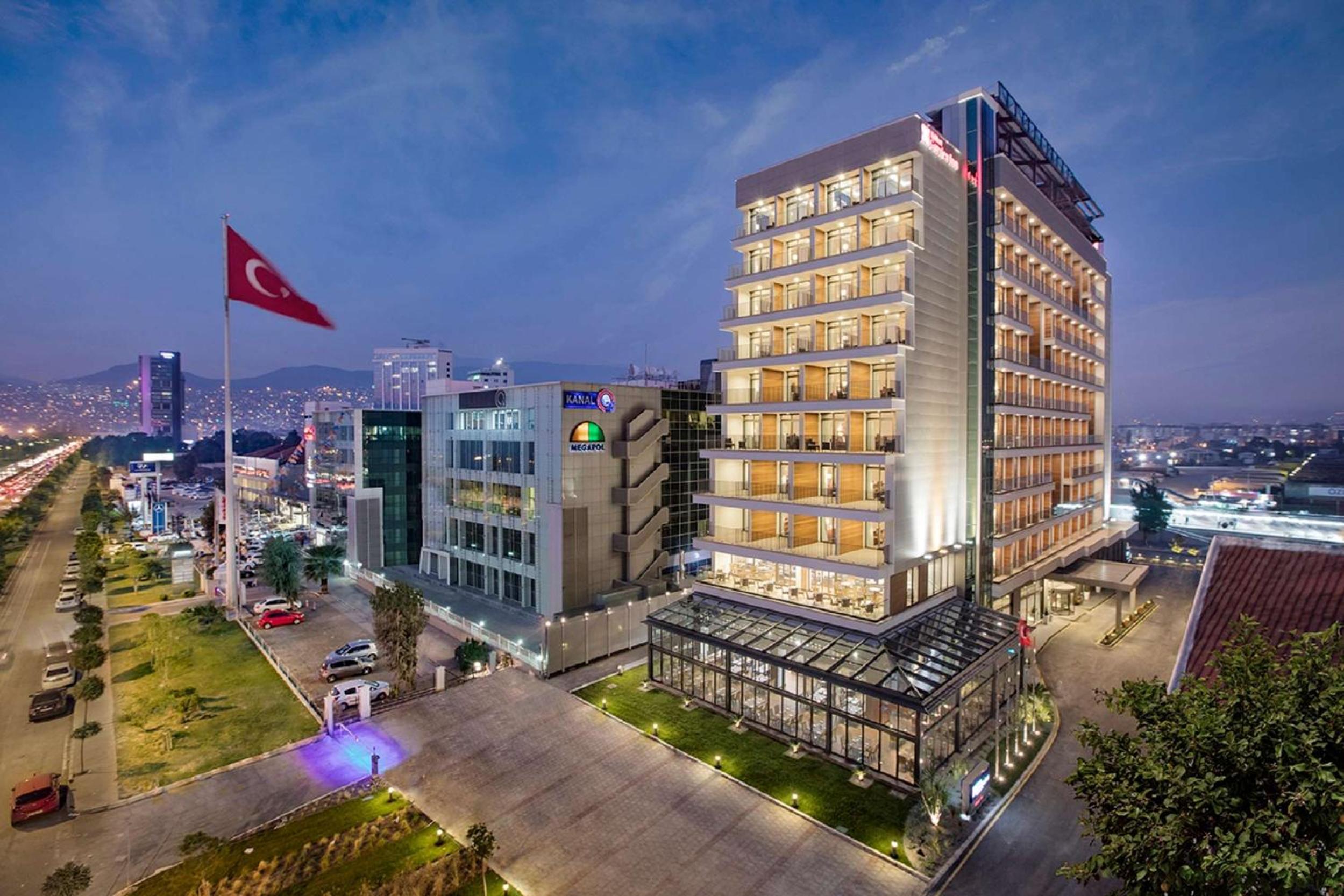 Hilton Garden Inn Izmir Bayrakli - Image 31