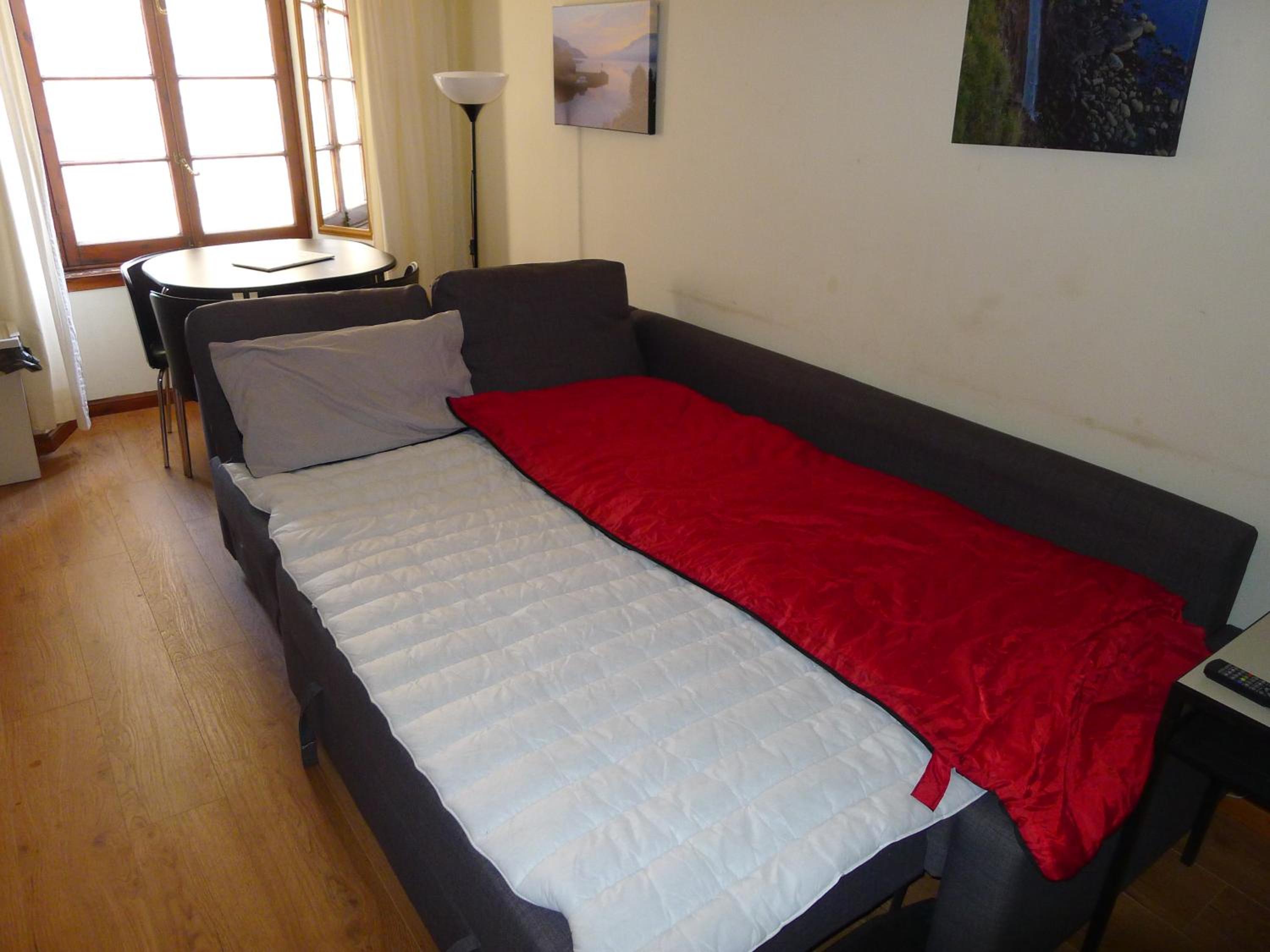 1 Bedroom Flat in Historic Cooperage Apartments Leith view 4