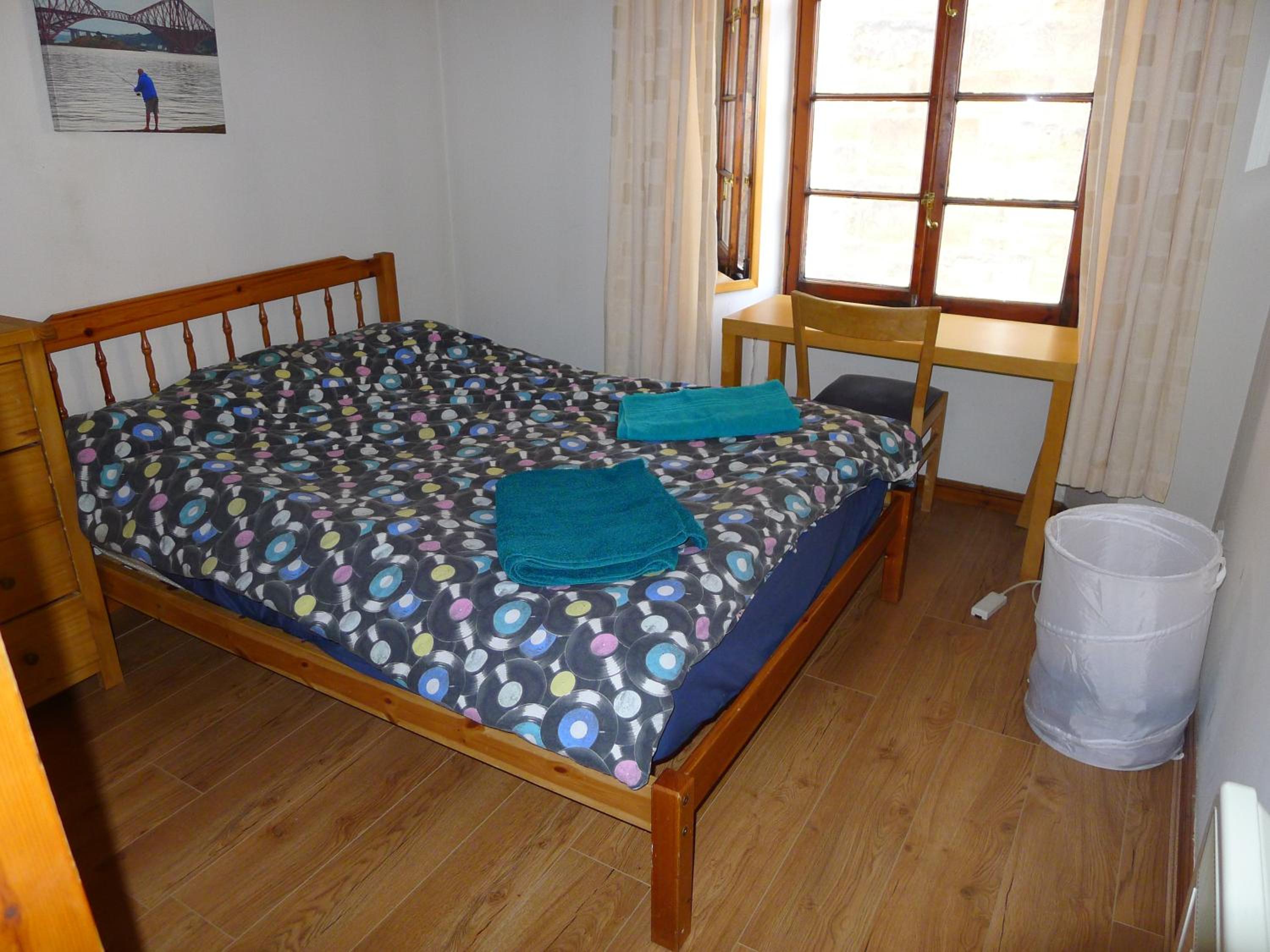 1 Bedroom Flat in Historic Cooperage Apartments Leith view 5