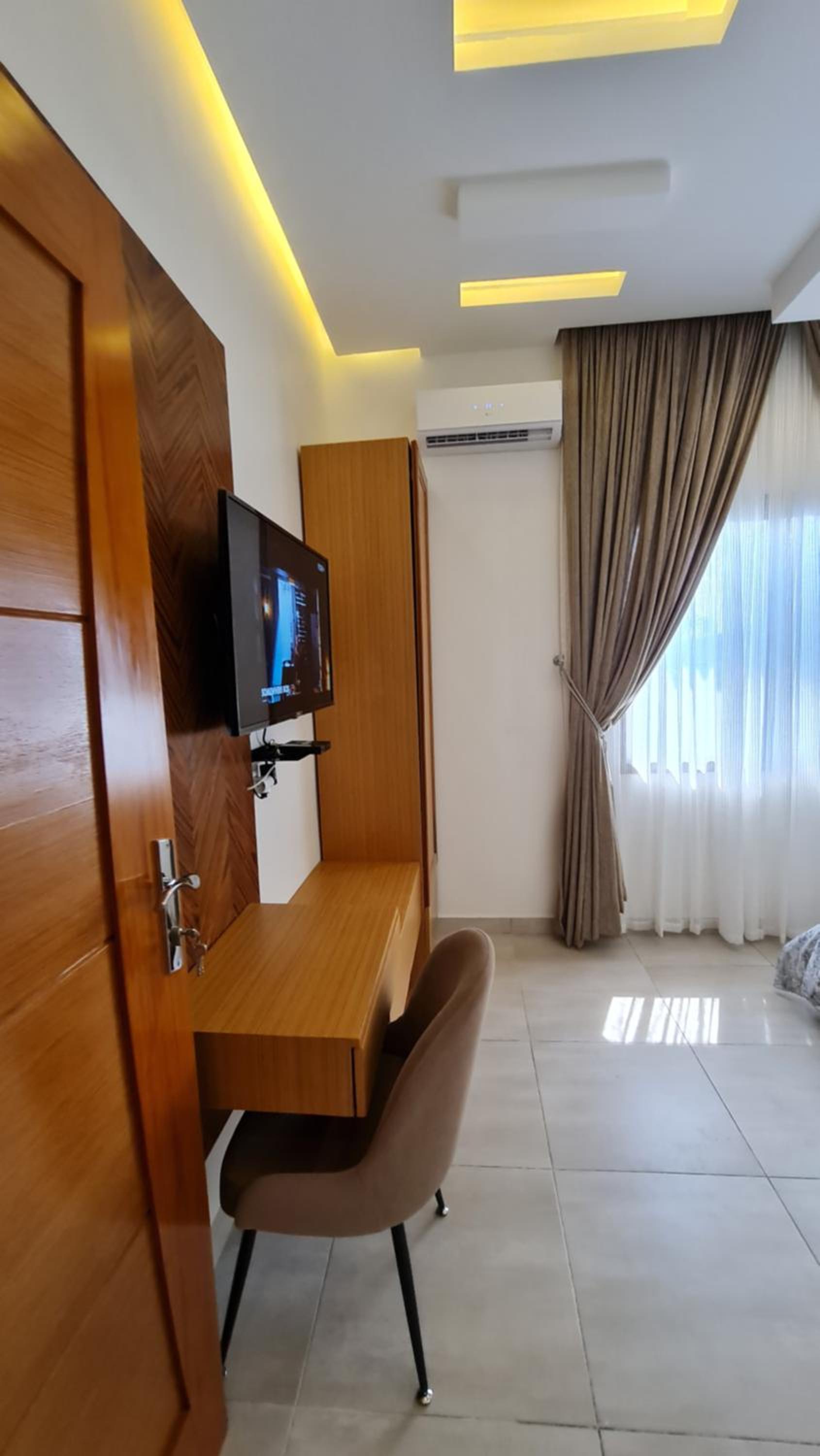 hotel room