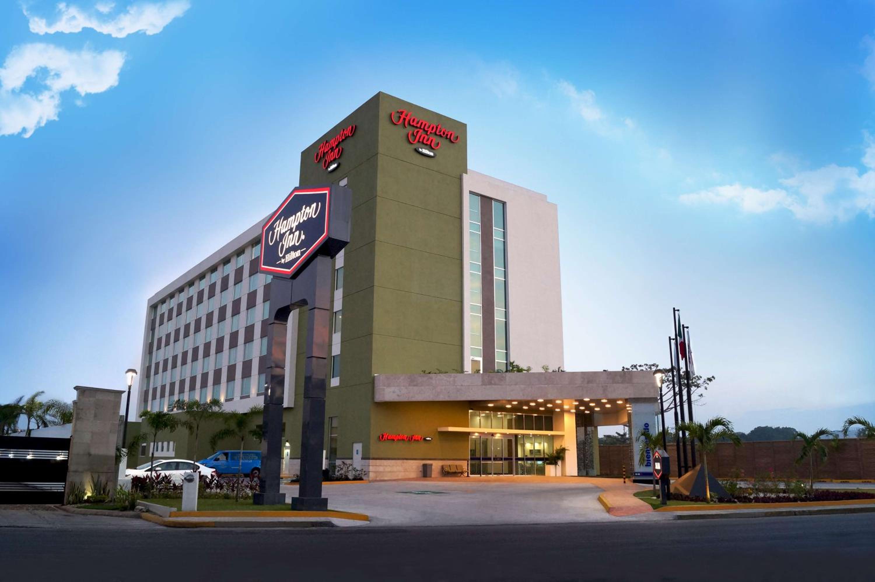 Hotel Hampton Inn by Hilton Villahermosa - Image 1