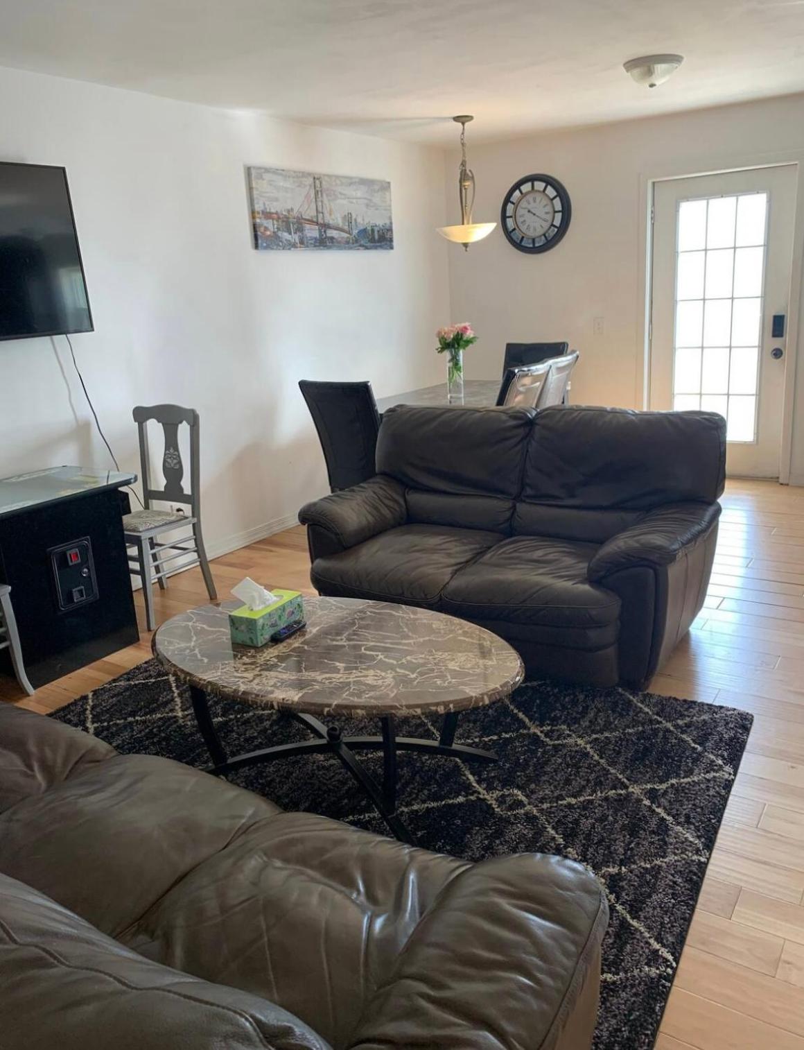 Self contained 2 level apartment with 4 bdrms & 2 bathroom