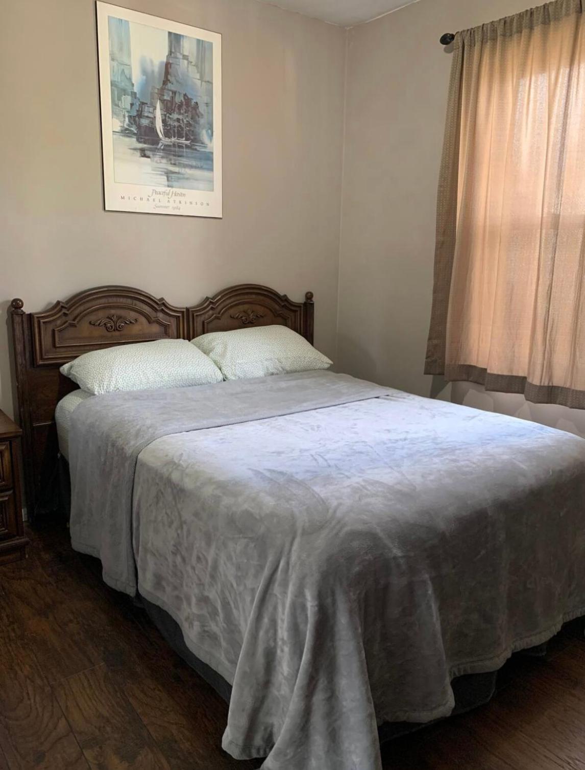 Self contained 2 level apartment with 4 bdrms & 2 bathroom