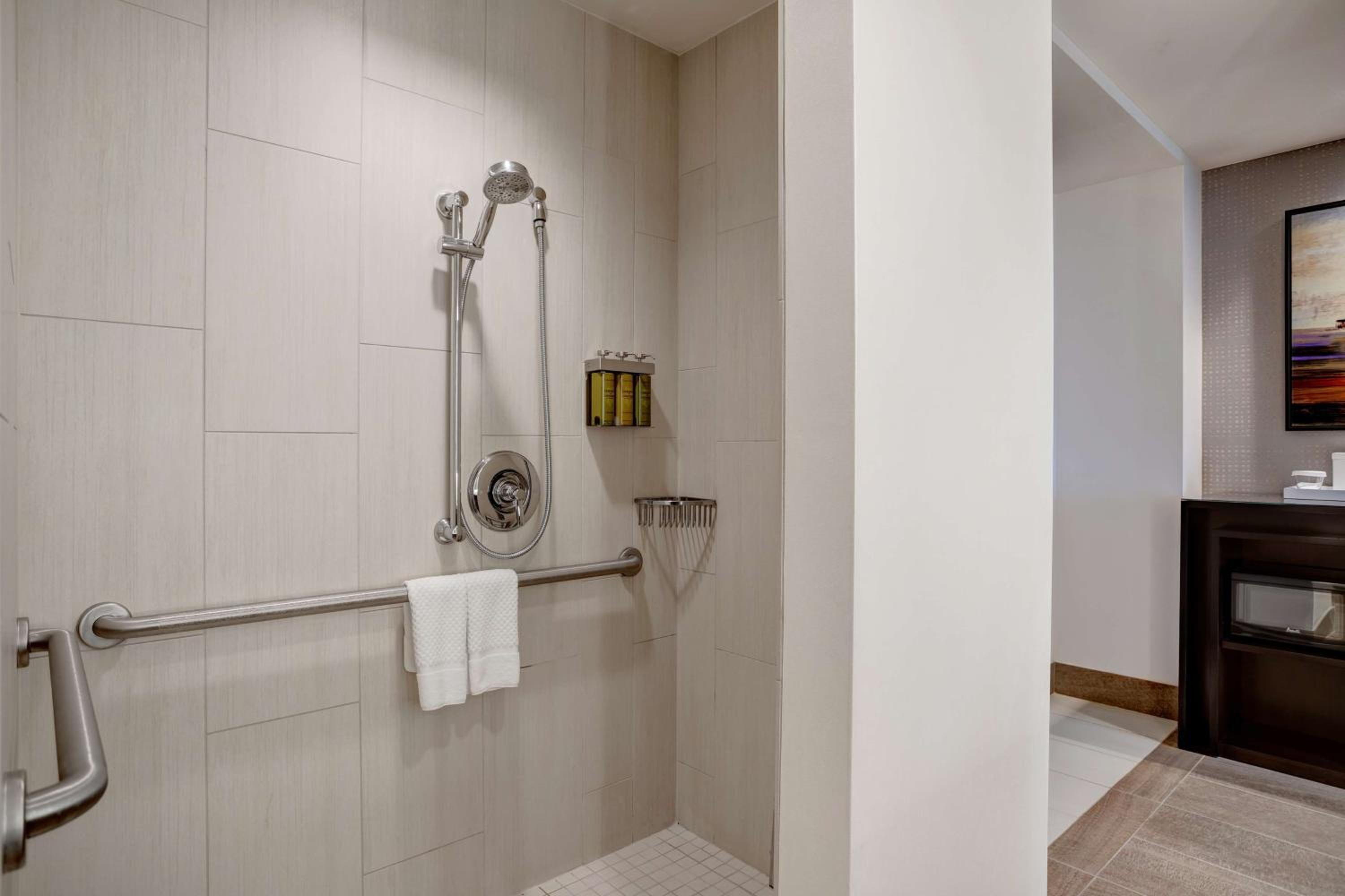 Hilton Dallas/Plano Granite Park - Property Image 57