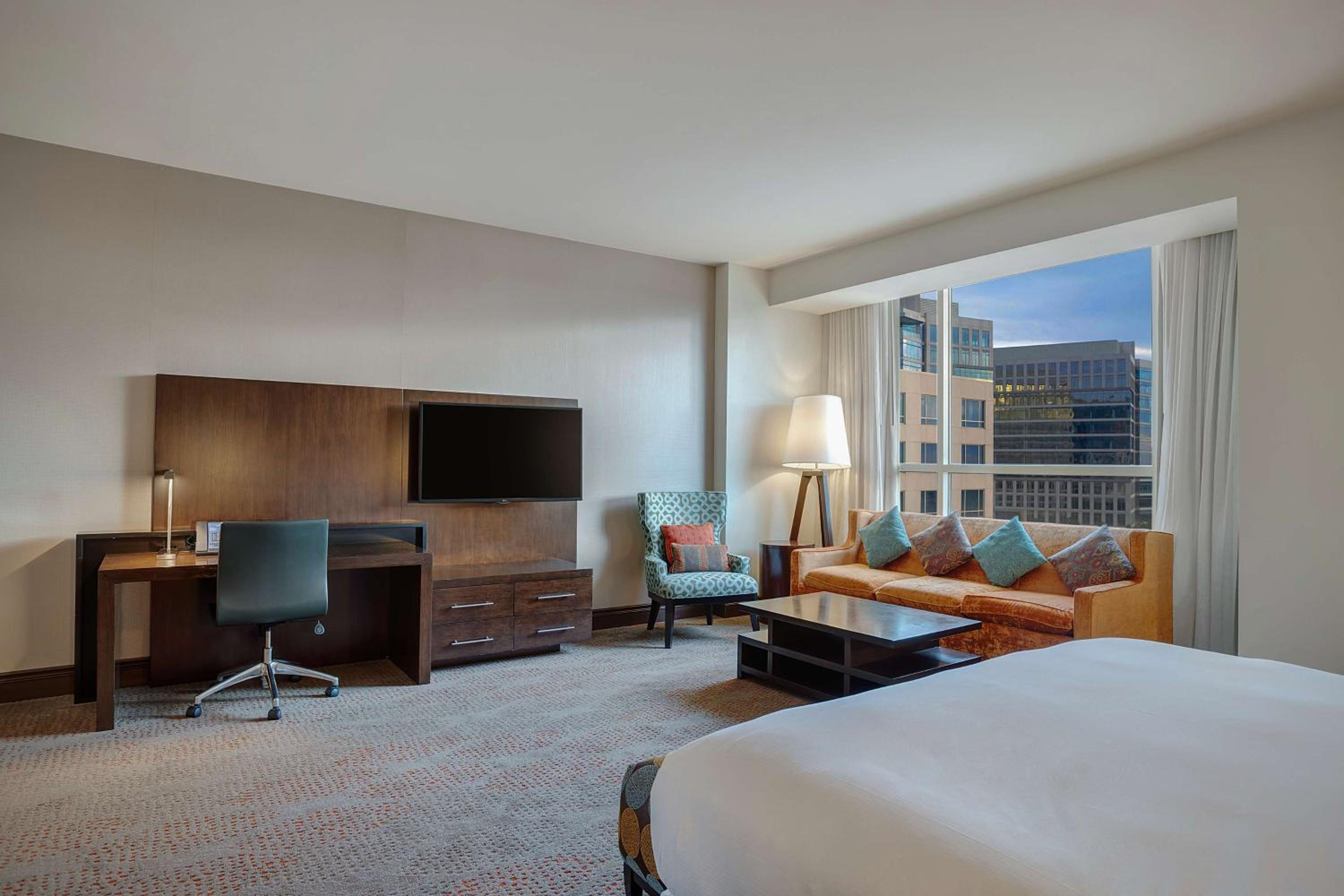 Hilton Dallas/Plano Granite Park - Property Image 18
