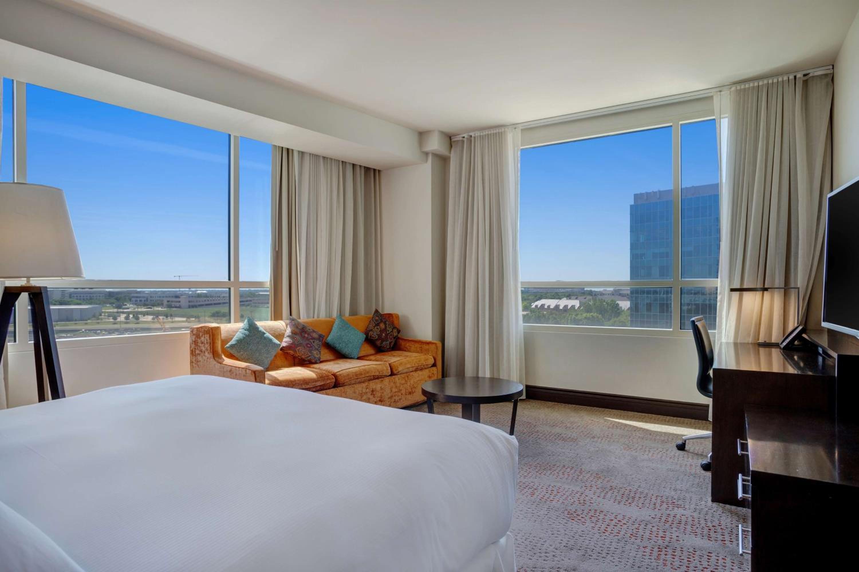 Hilton Dallas/Plano Granite Park - Property Image 15