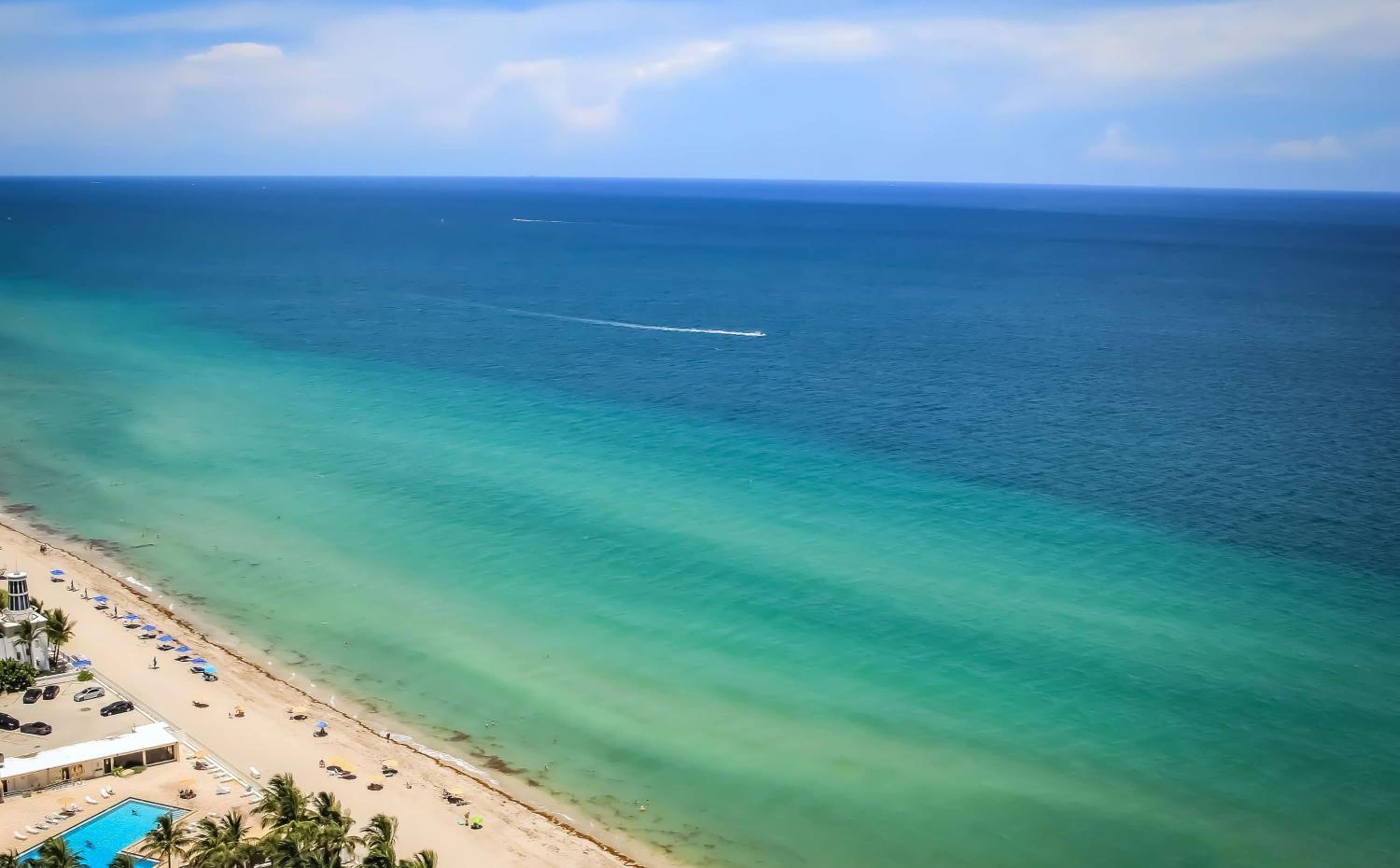 The Diplomat Beach Resort Hollywood, Curio Collection by Hilton - Image 3