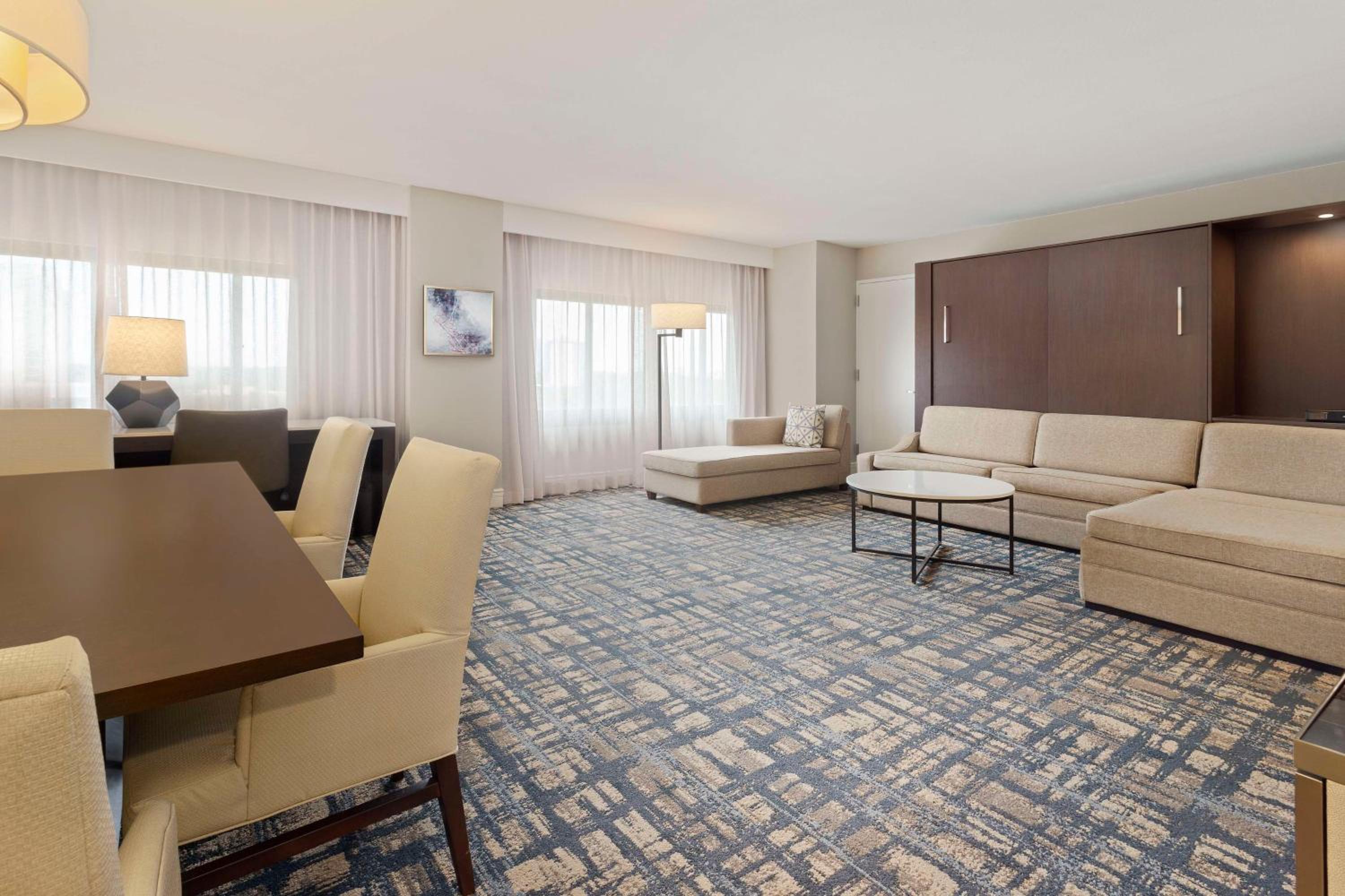 Hilton Orlando Lake Buena Vista - Disney Springs™ Area