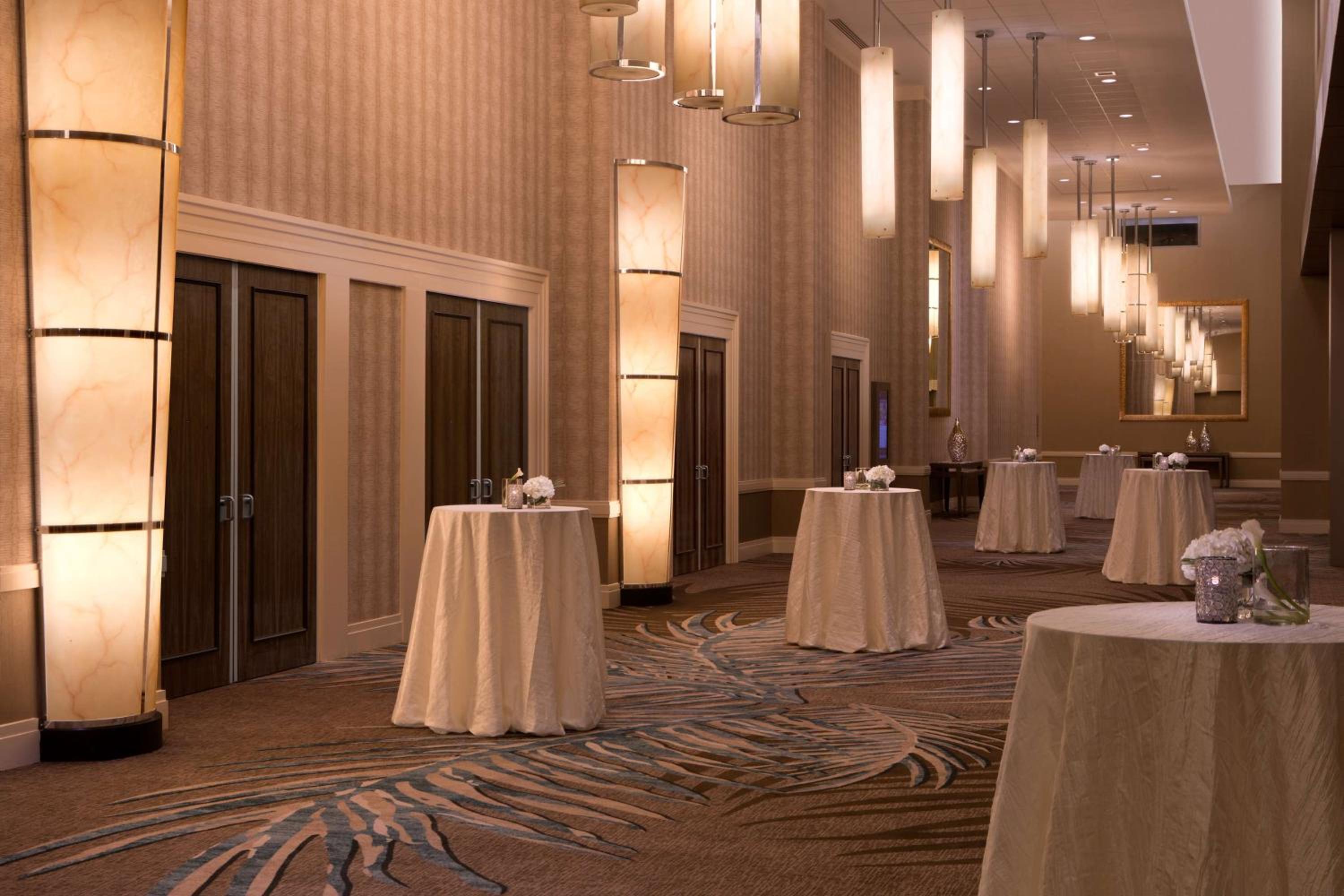 Hilton Orlando Lake Buena Vista - Disney Springs™ Area