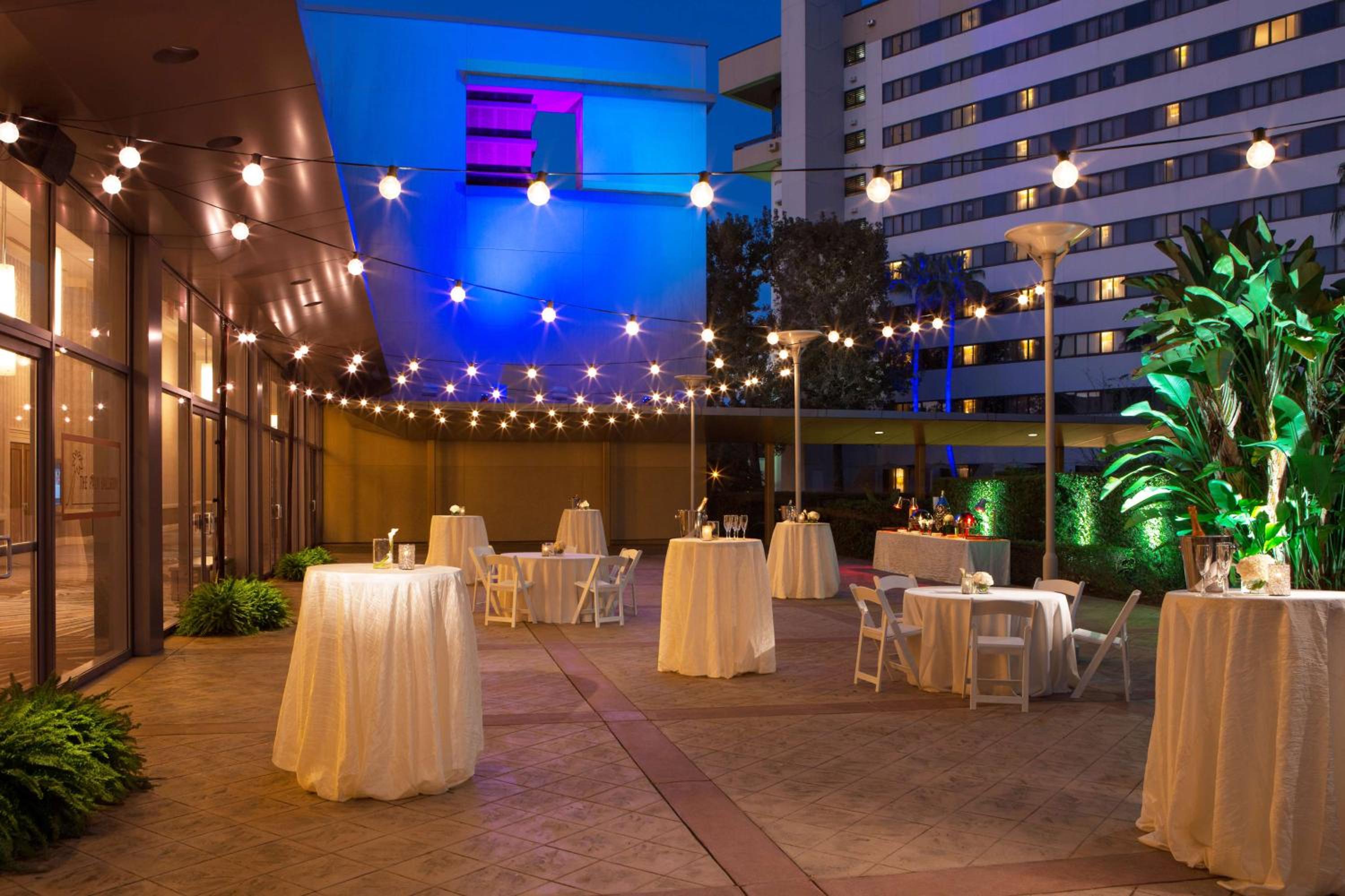 Hilton Orlando Lake Buena Vista - Disney Springs™ Area