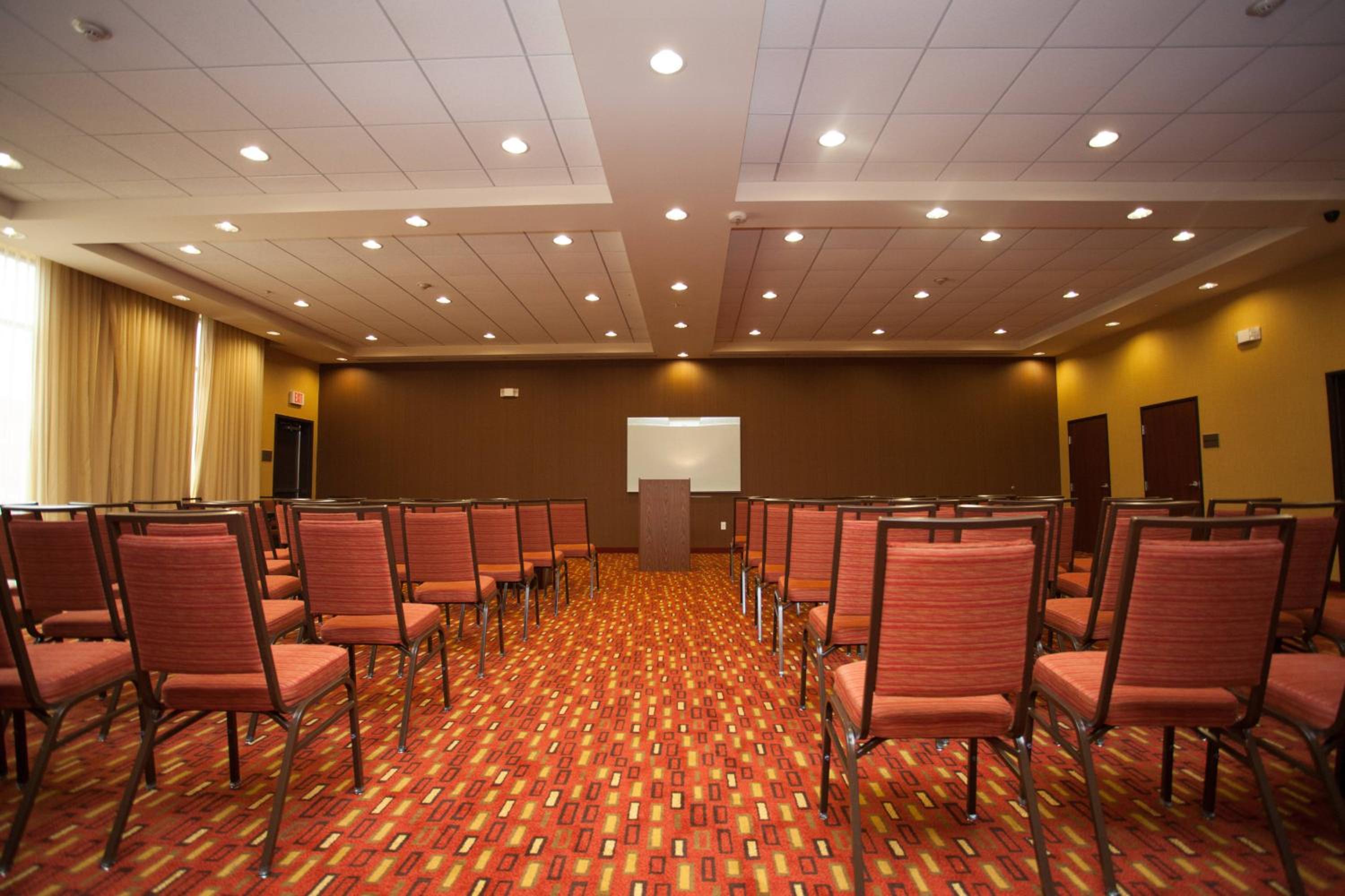 Courtyard By Marriott Houston Kingwood - Property Image 12