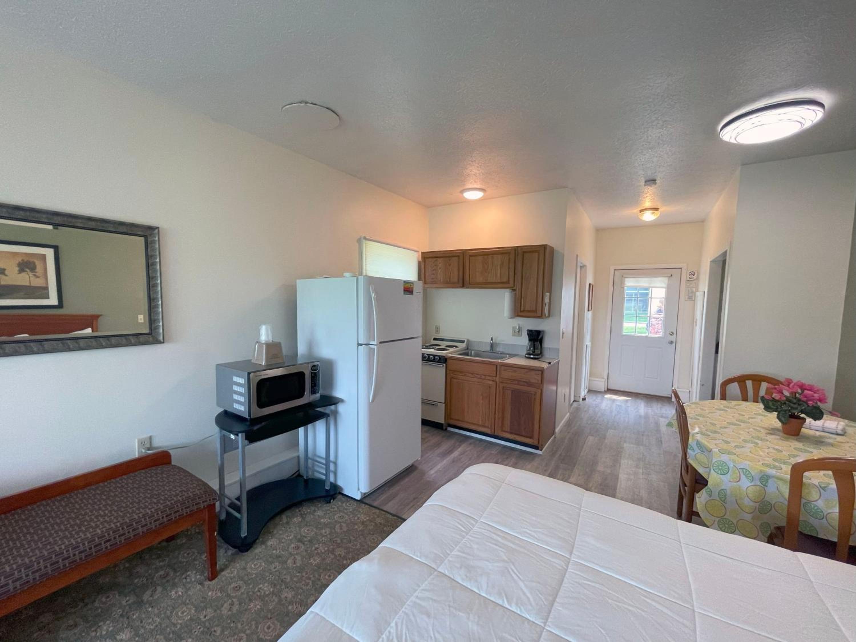 Plantation Motel