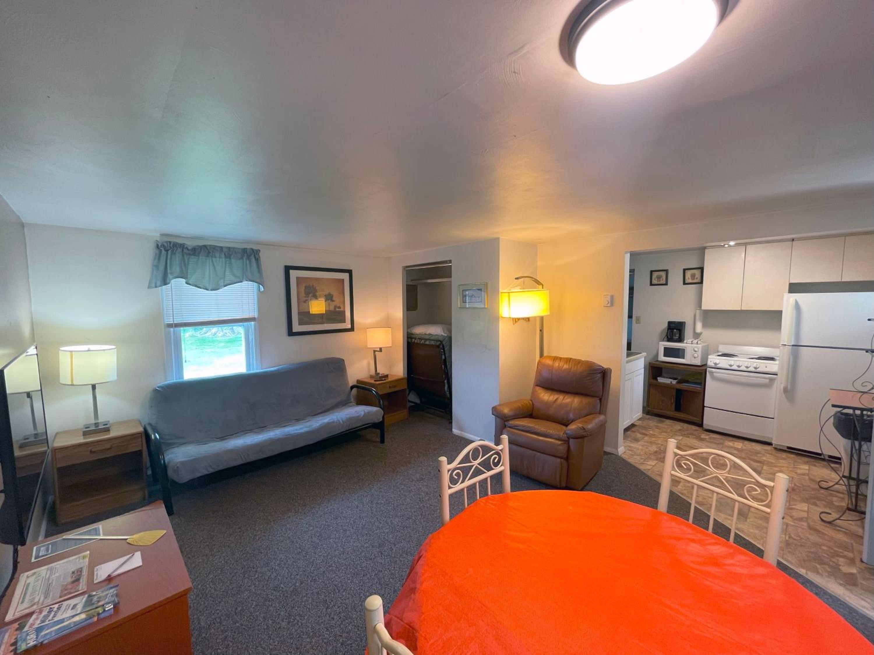 Plantation Motel