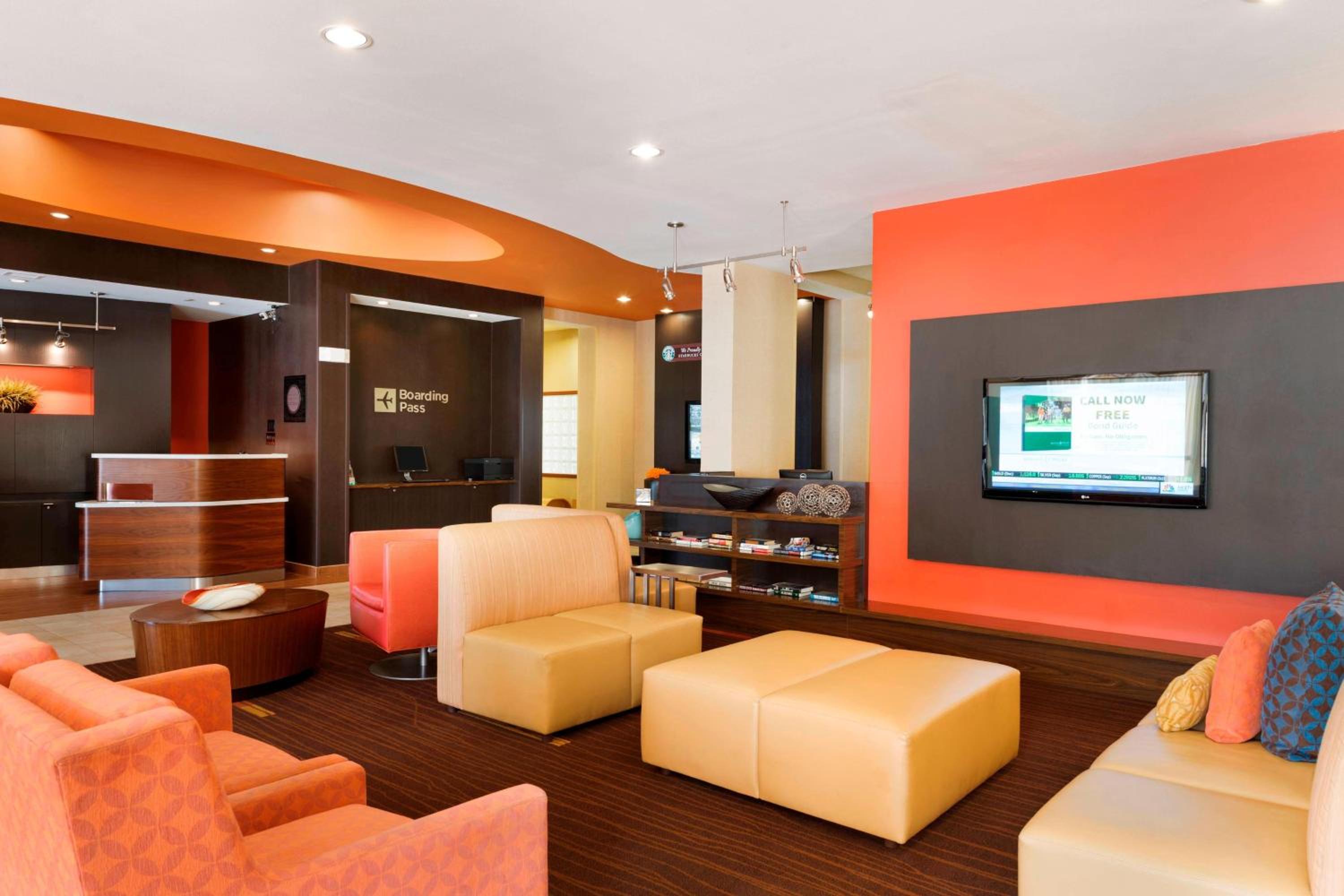 Peoria Vacations - Courtyard by Marriott Peoria - Property Image 4