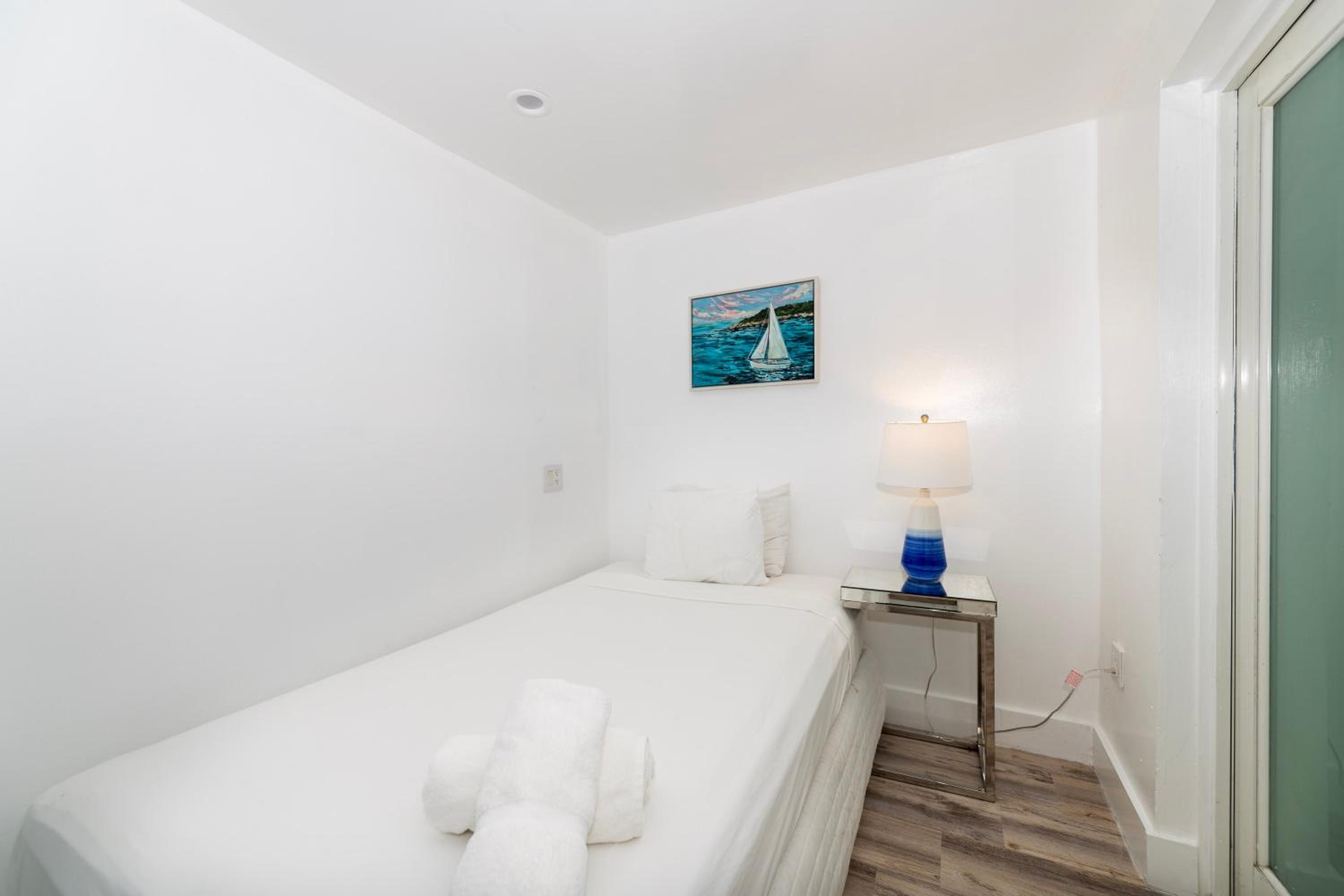 Sofi Beach Apartments