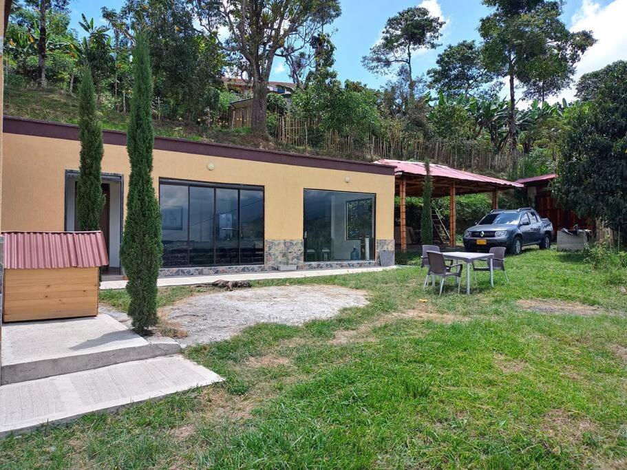 Hermosa casa campestre