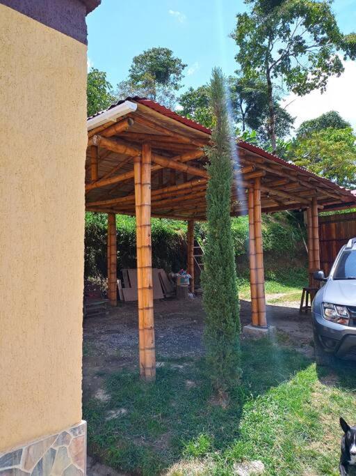 Hermosa casa campestre