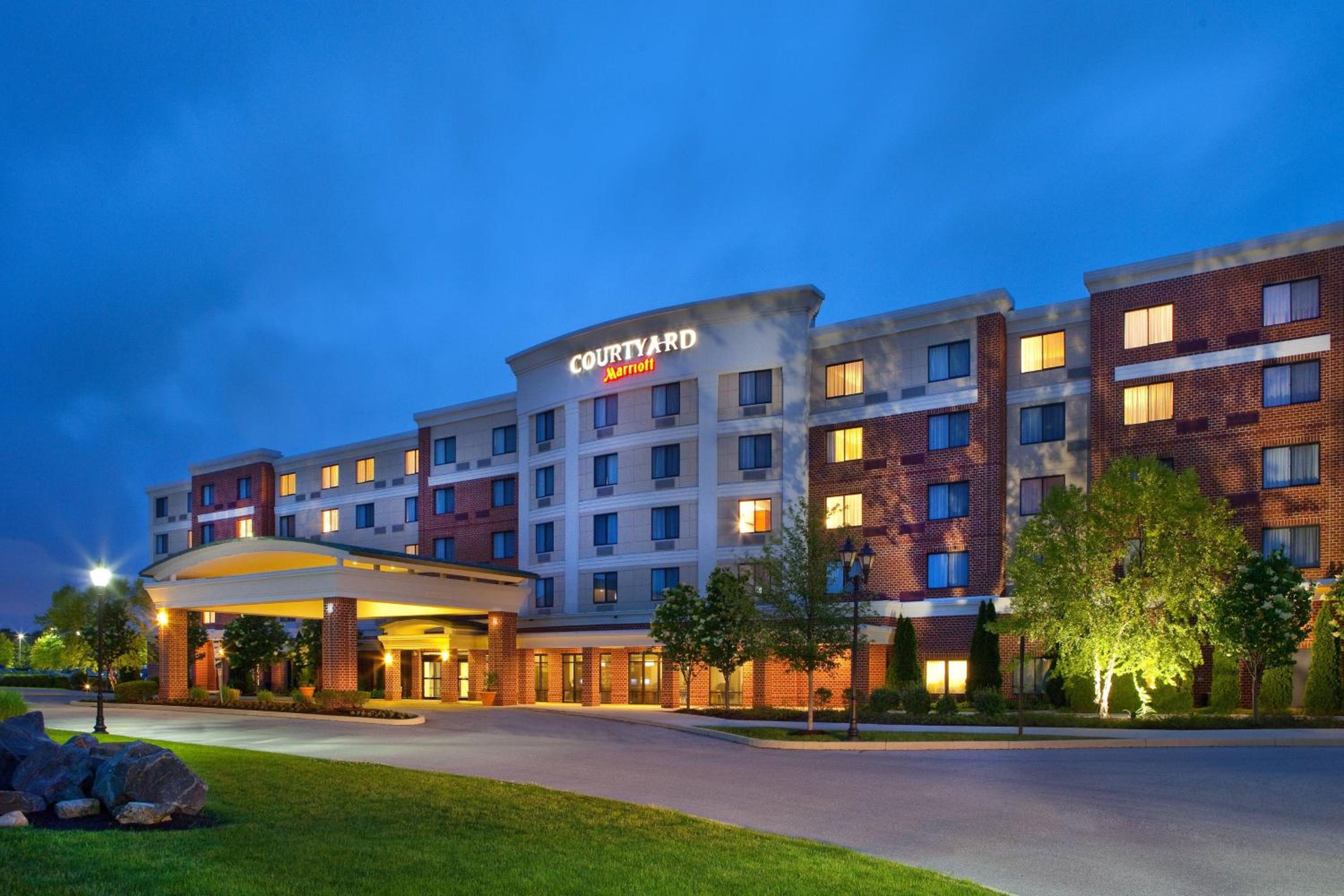 Gettysburg Vacations - Courtyard by Marriott Gettysburg - Property Image 8