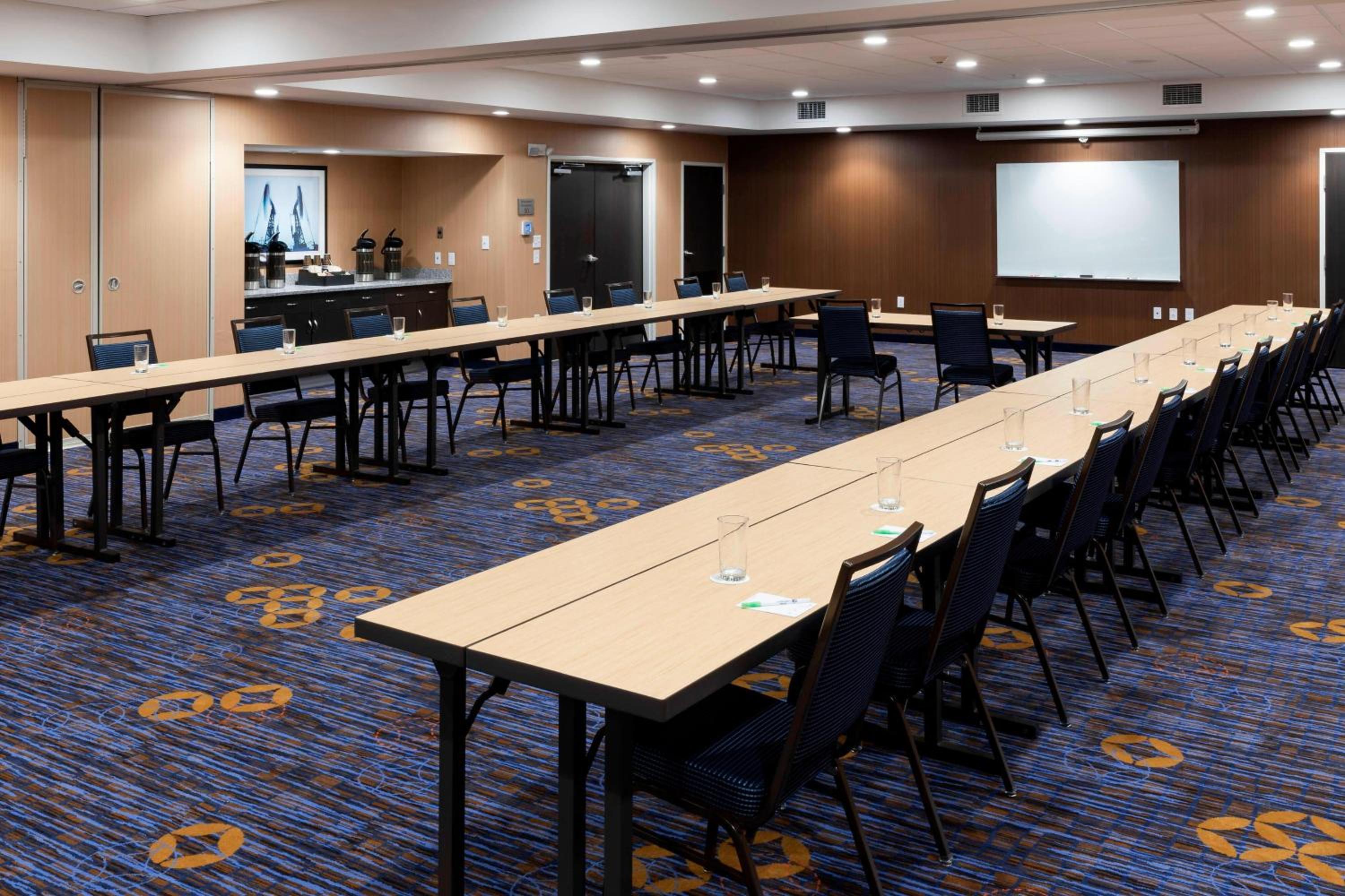 Courtyard by Marriott Houston North/Shenandoah - Property Image 54