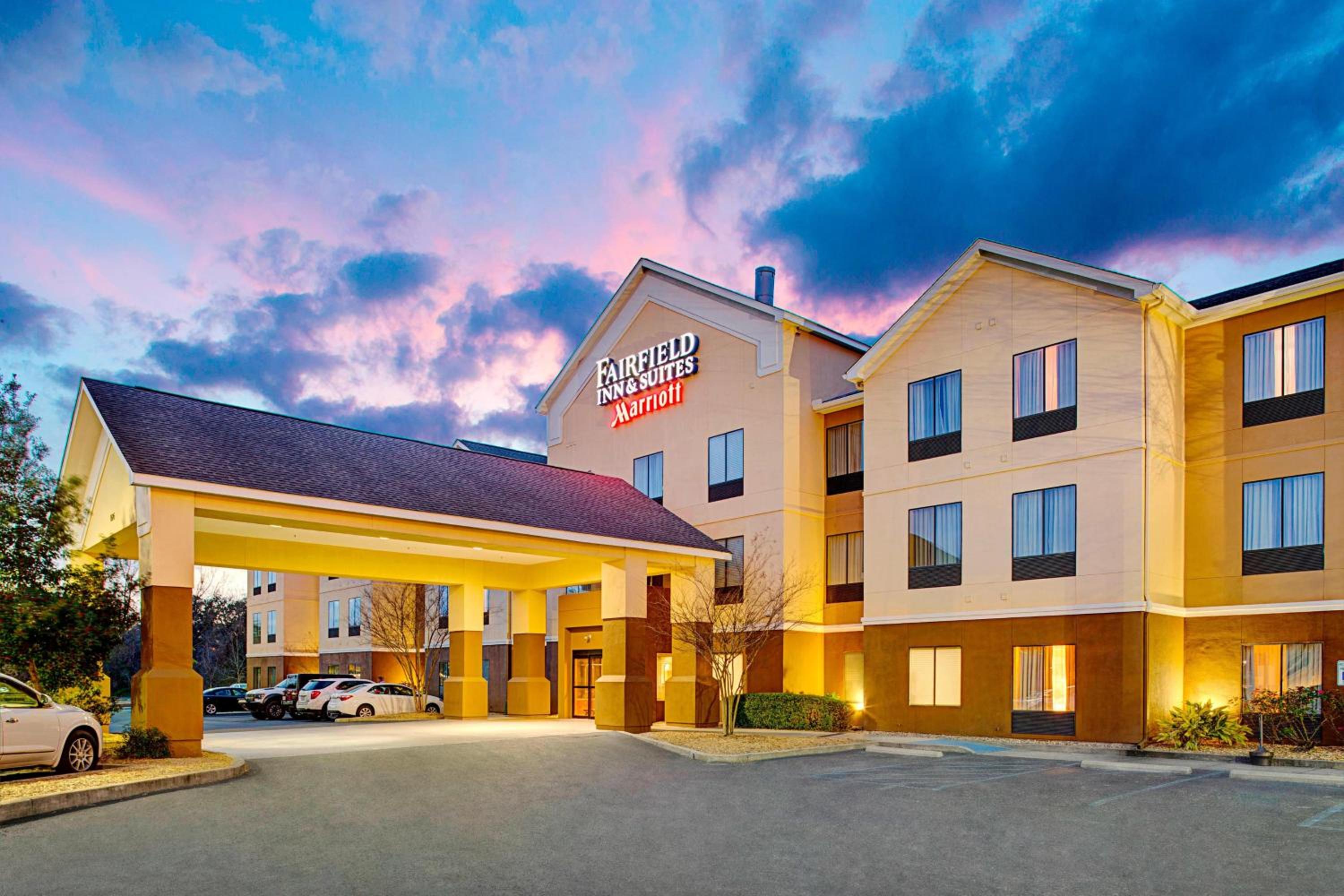 Hotel Fairfield Inn & Suites by Marriott Lafayette South - Image 1