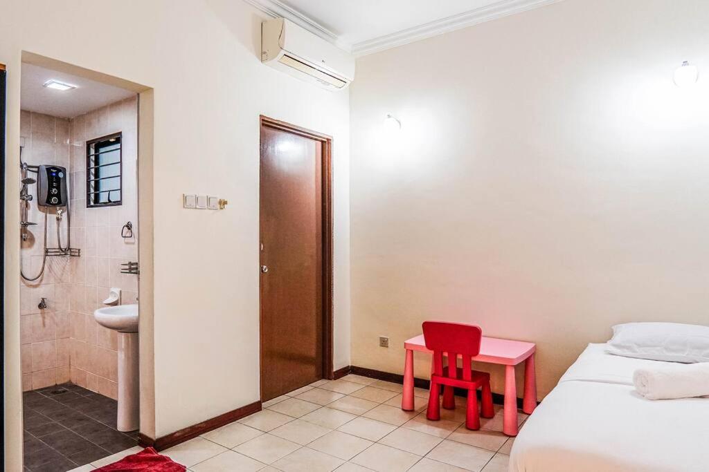 Double Storey Homestay at Cahaya SPK Shah Alam photo 2