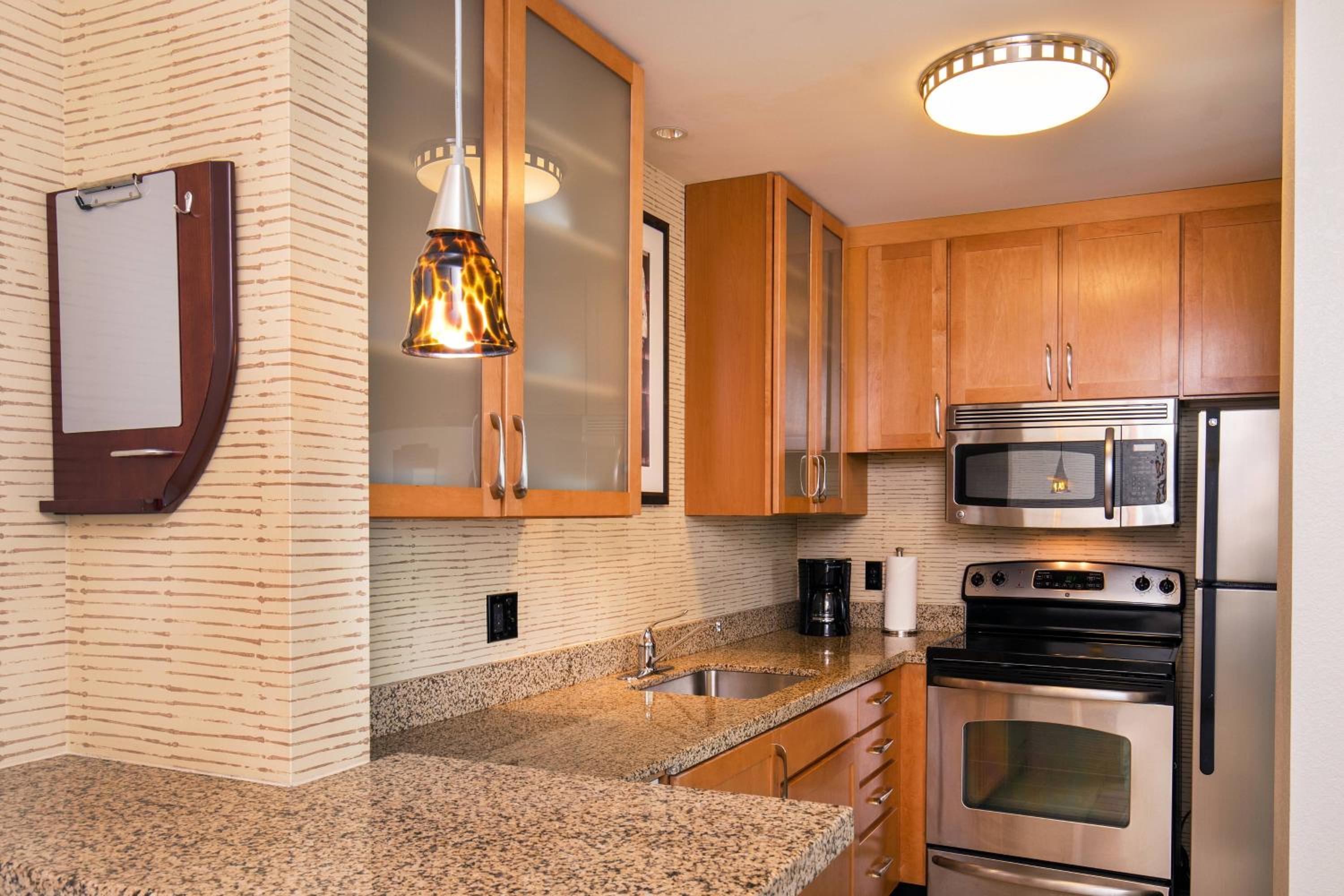 Portland Vacations - Residence Inn Portland Downtown Waterfront - Property Image 1