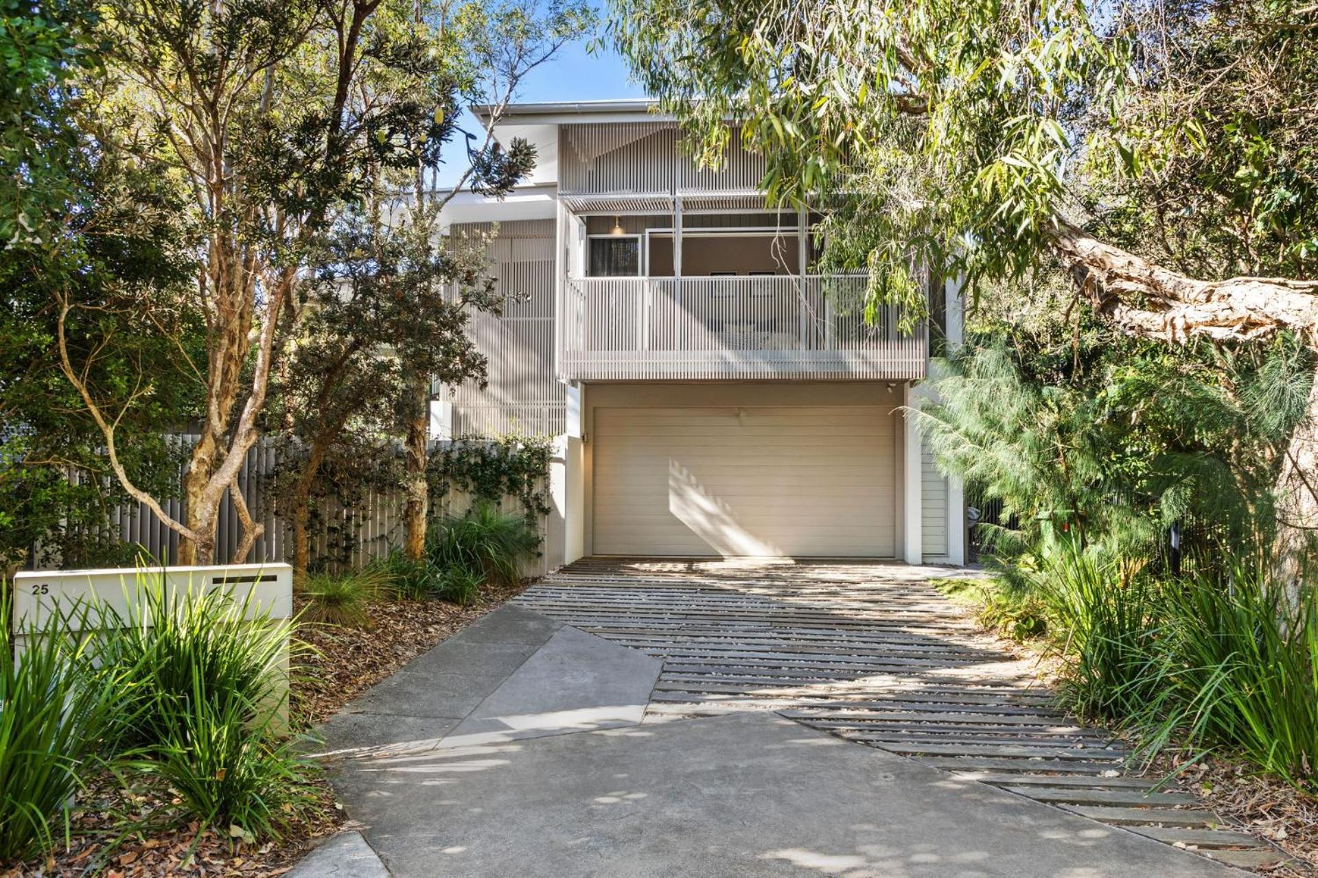 25 Whitehaven Parade