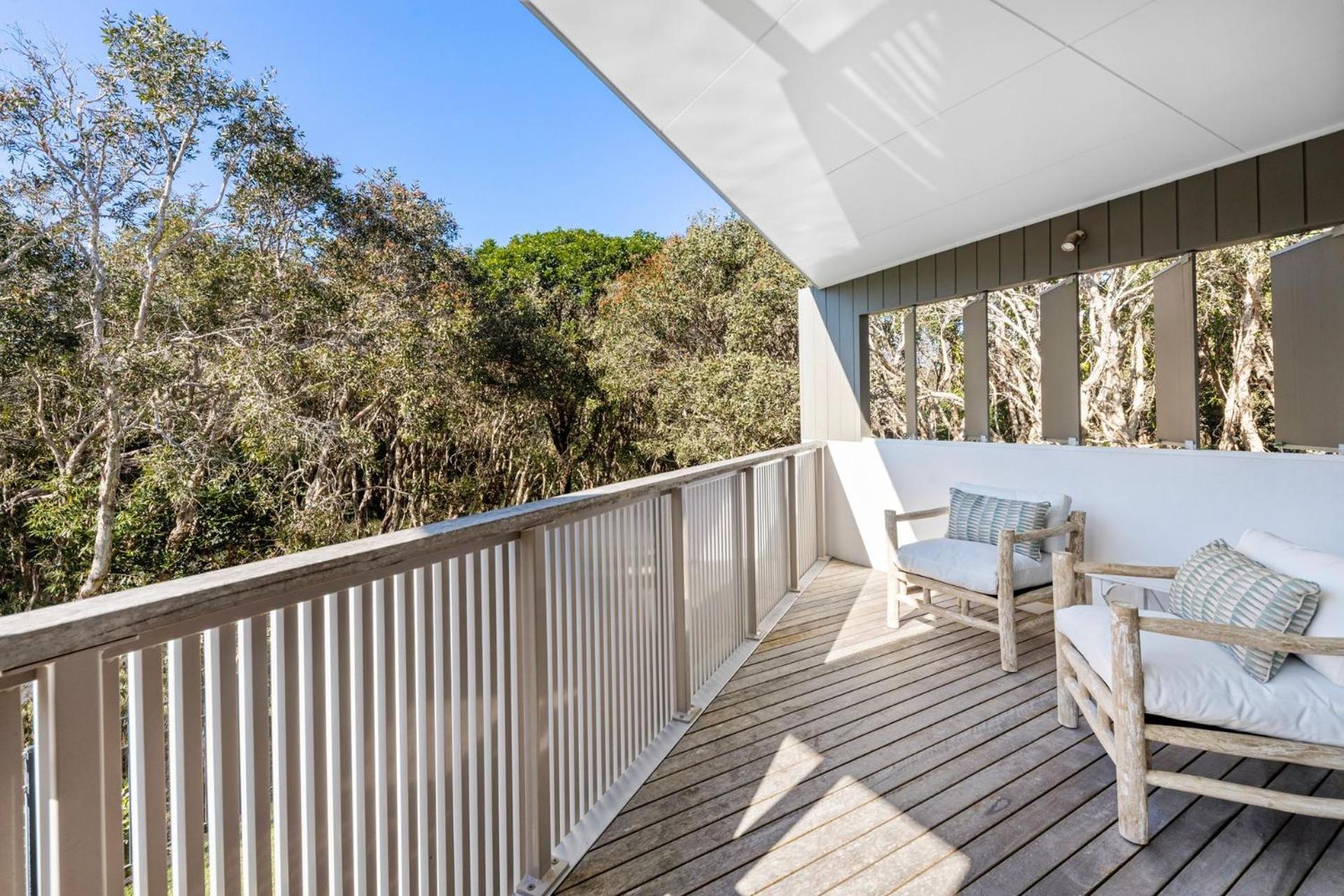 25 Whitehaven Parade