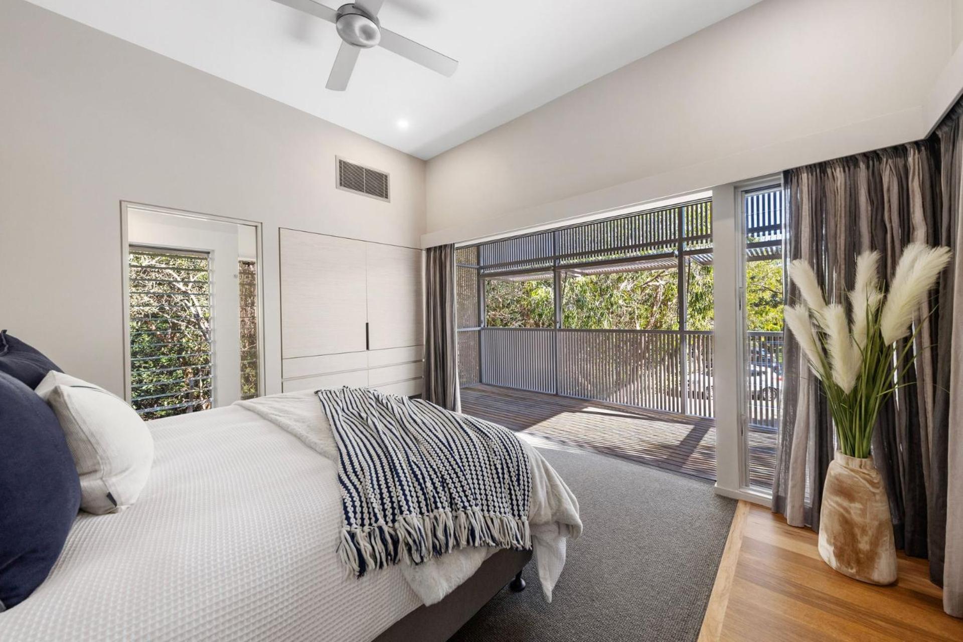 25 Whitehaven Parade