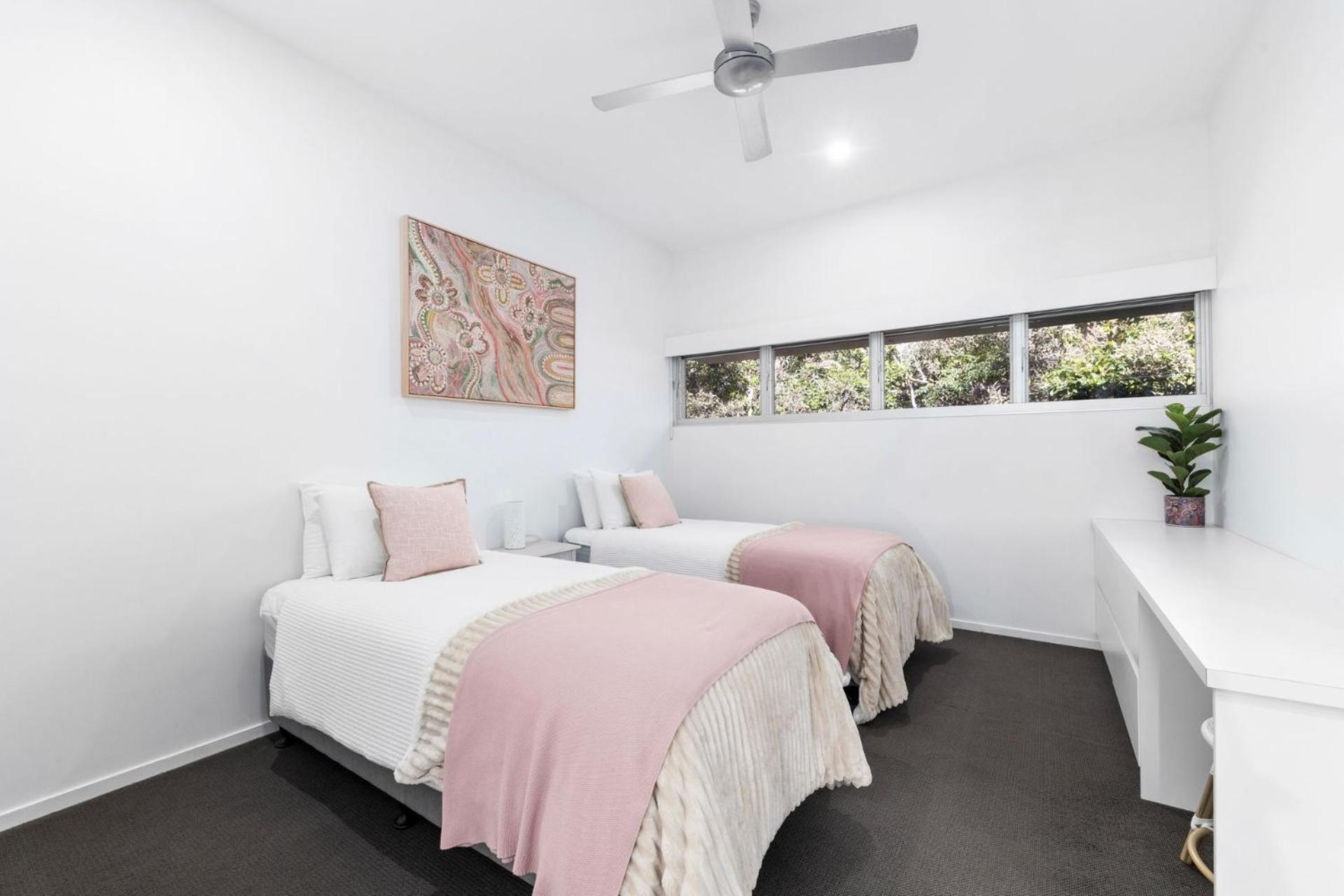 25 Whitehaven Parade