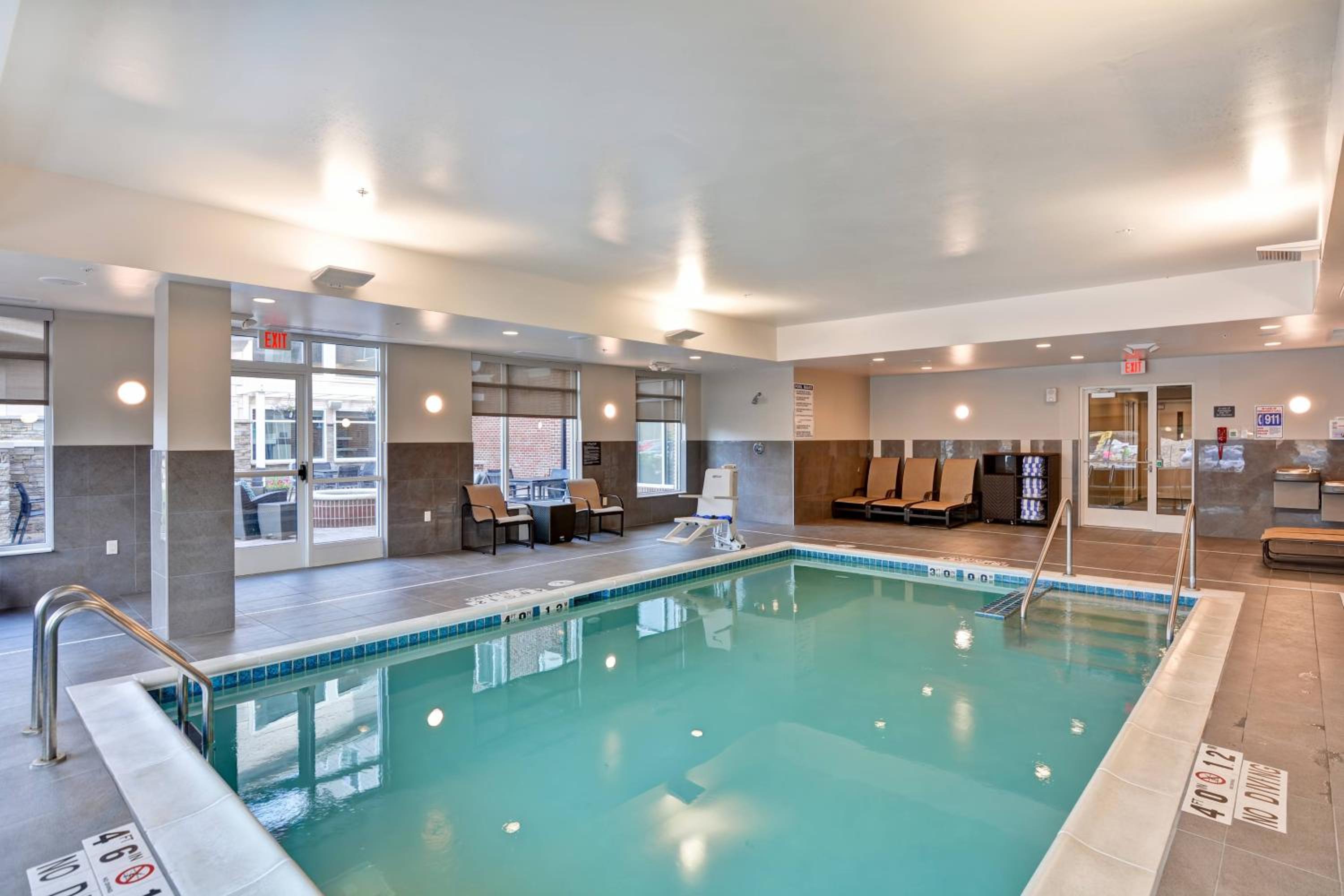 Glendale Vacations - Residence Inn by Marriott Milwaukee North/Glendale - Property Image 5