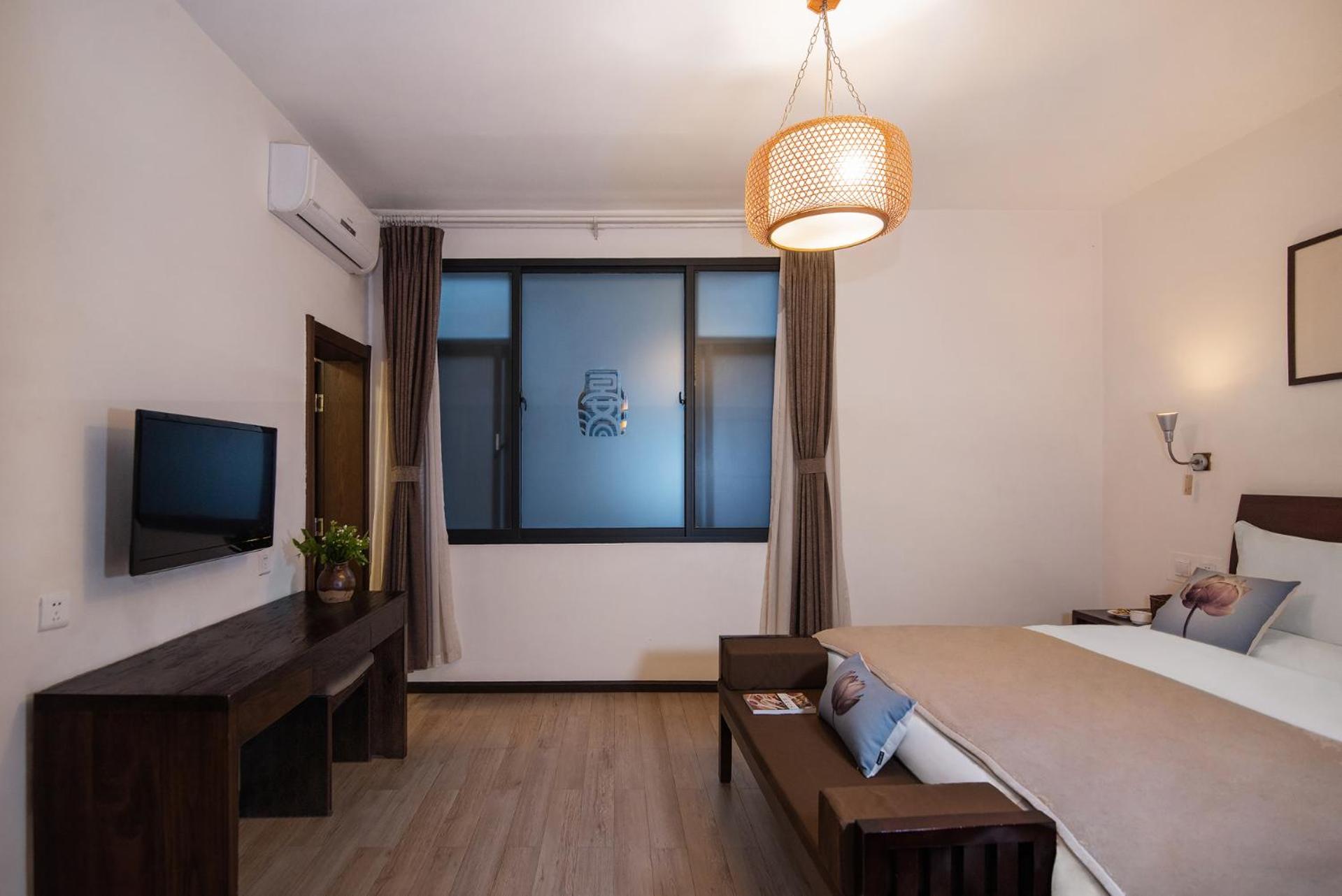 Dali Yanyuan Erhai Retreat