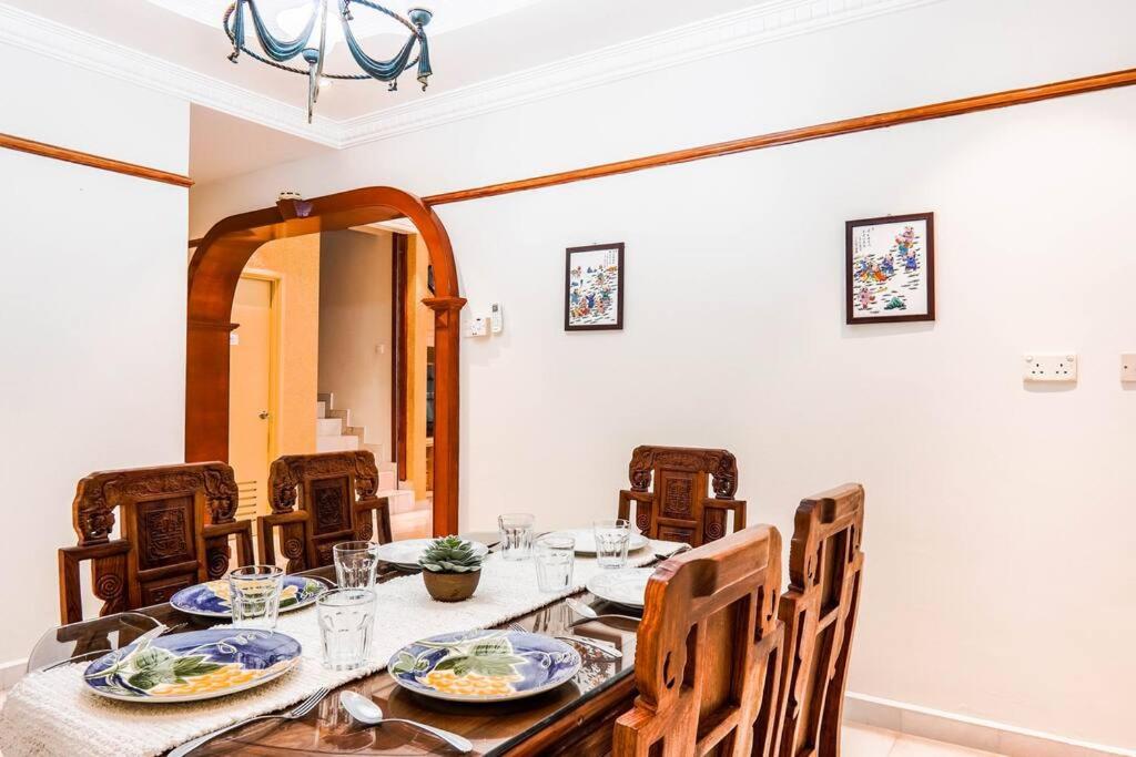 Wangsa Maju Luxury Villa with Private Pool-12pax