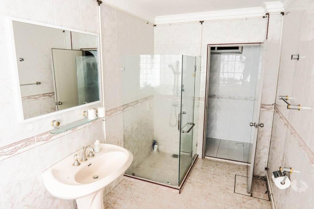 Wangsa Maju Luxury Villa with Private Pool-12pax