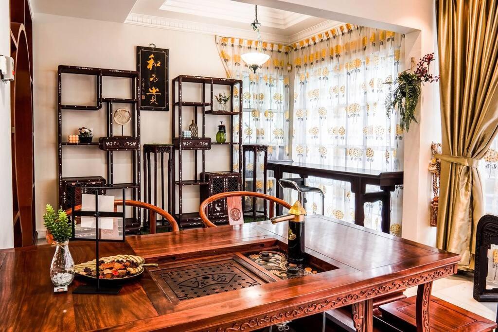 Wangsa Maju Luxury Villa with Private Pool-12pax