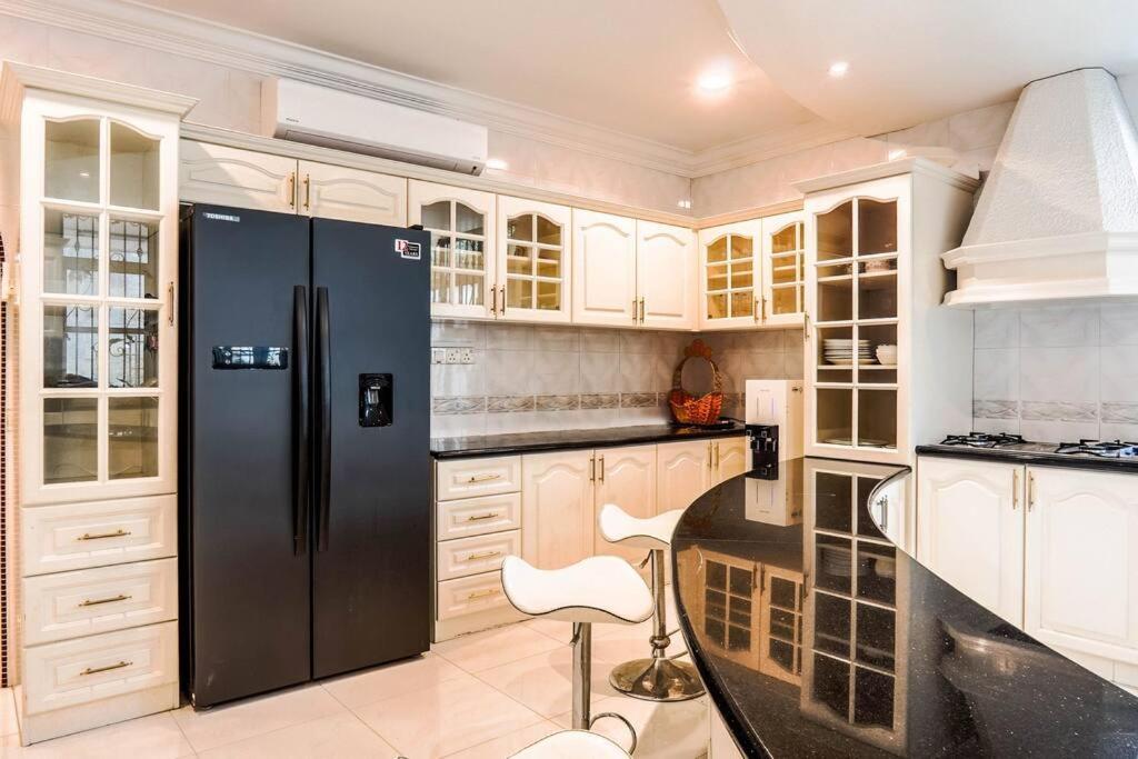 Wangsa Maju Luxury Villa with Private Pool-12pax