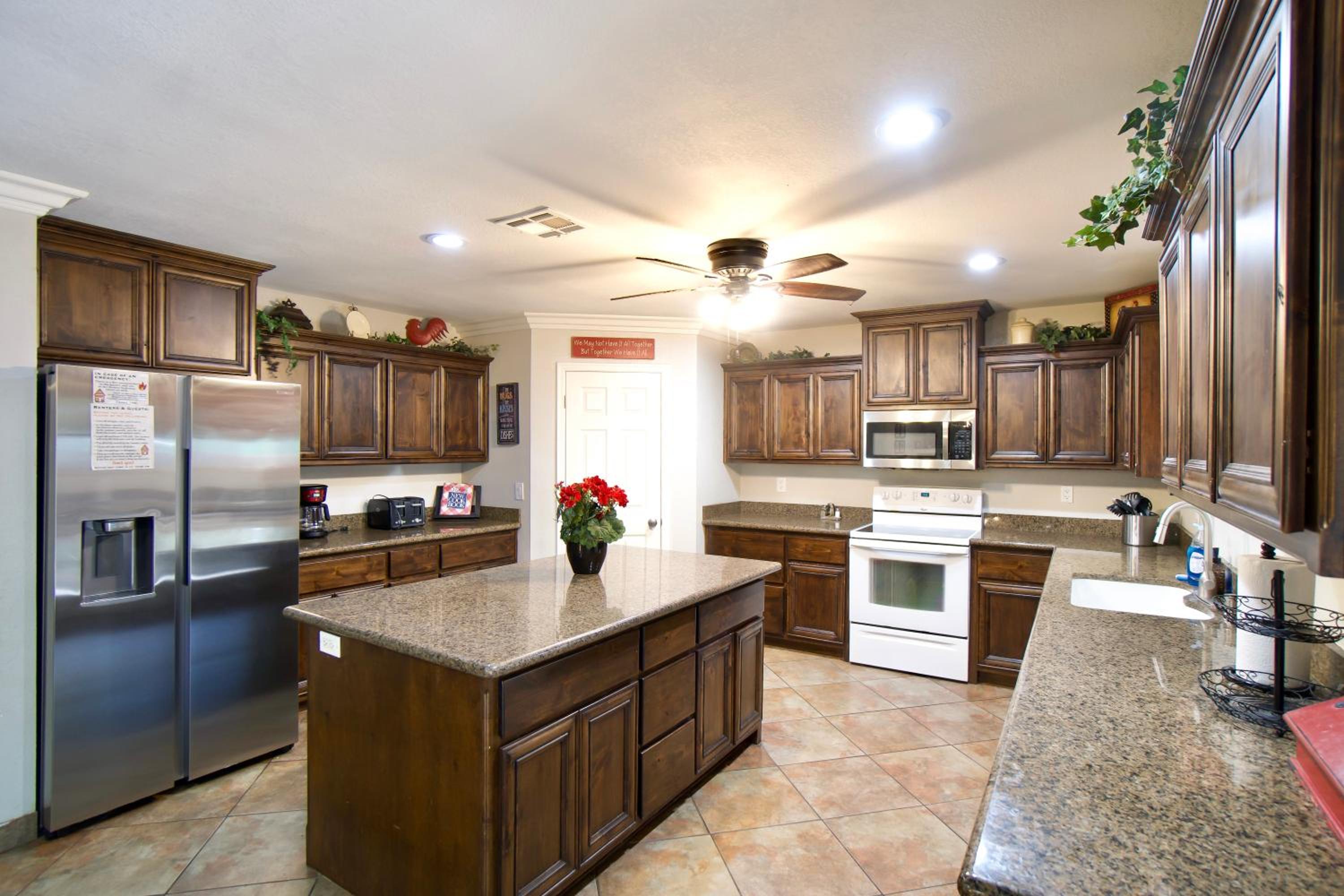 Cabin for Big Families & Groups! view 4