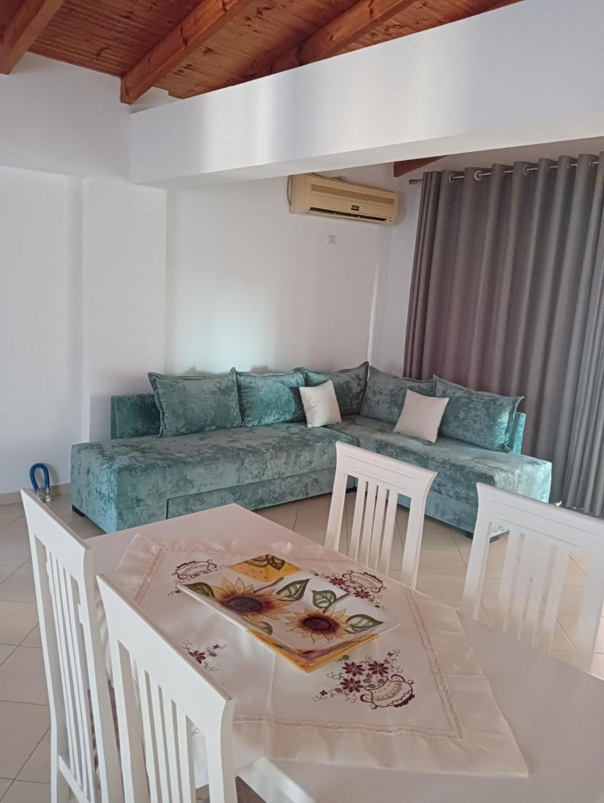 Deluxe Apartments