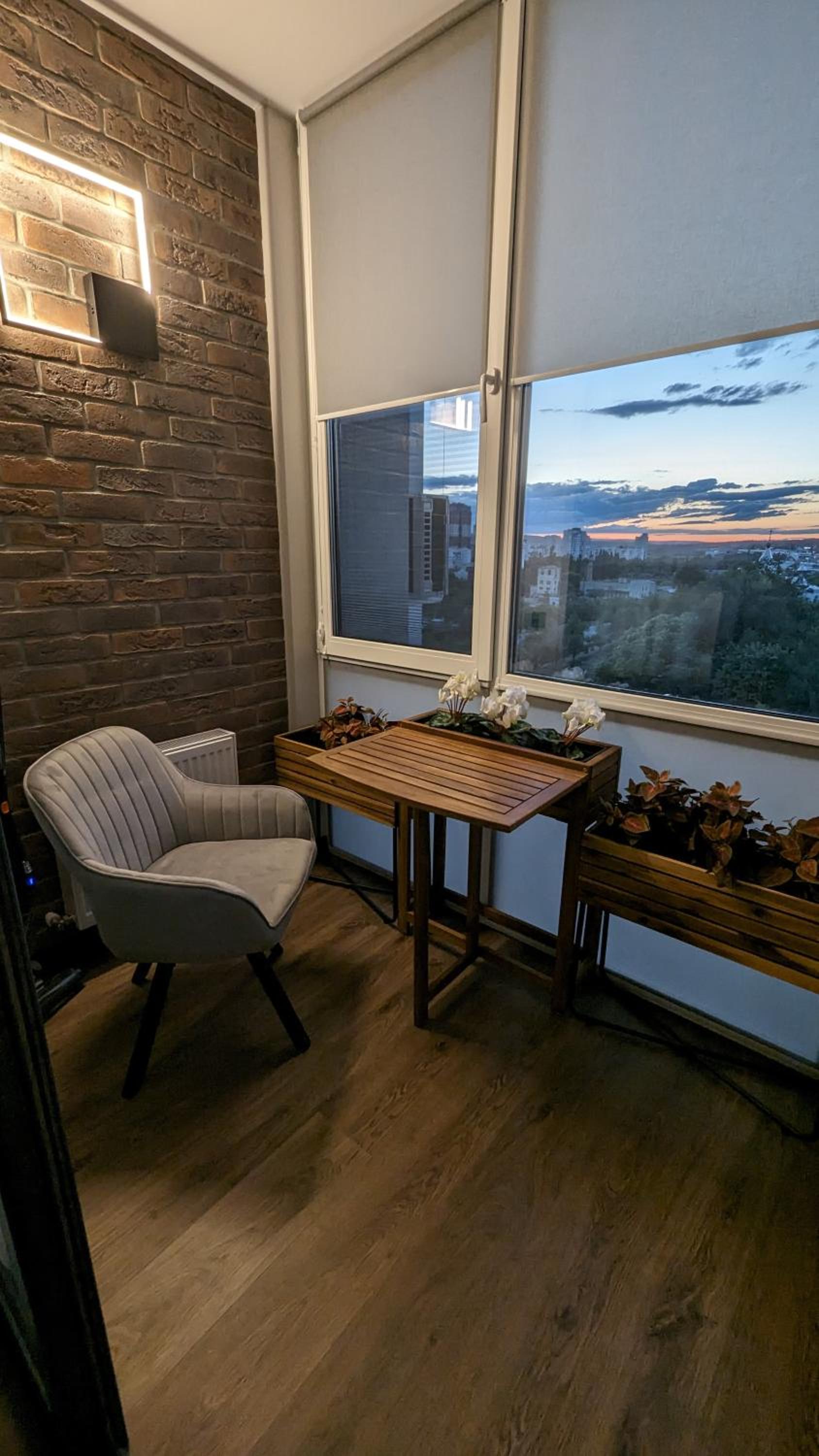 AVENUE APARTMENTS