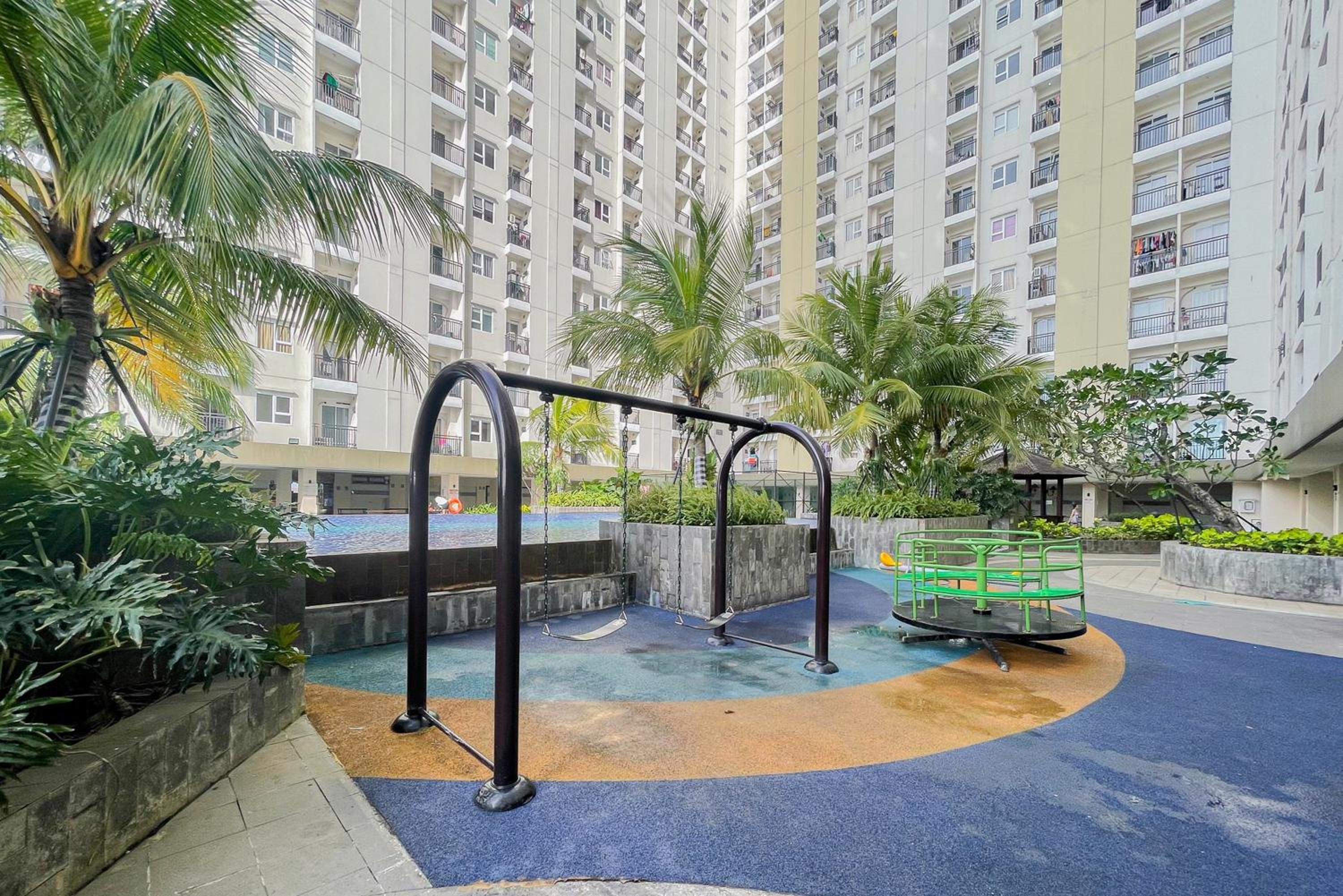 RedLiving Apartemen Cinere Resort - Gold Room