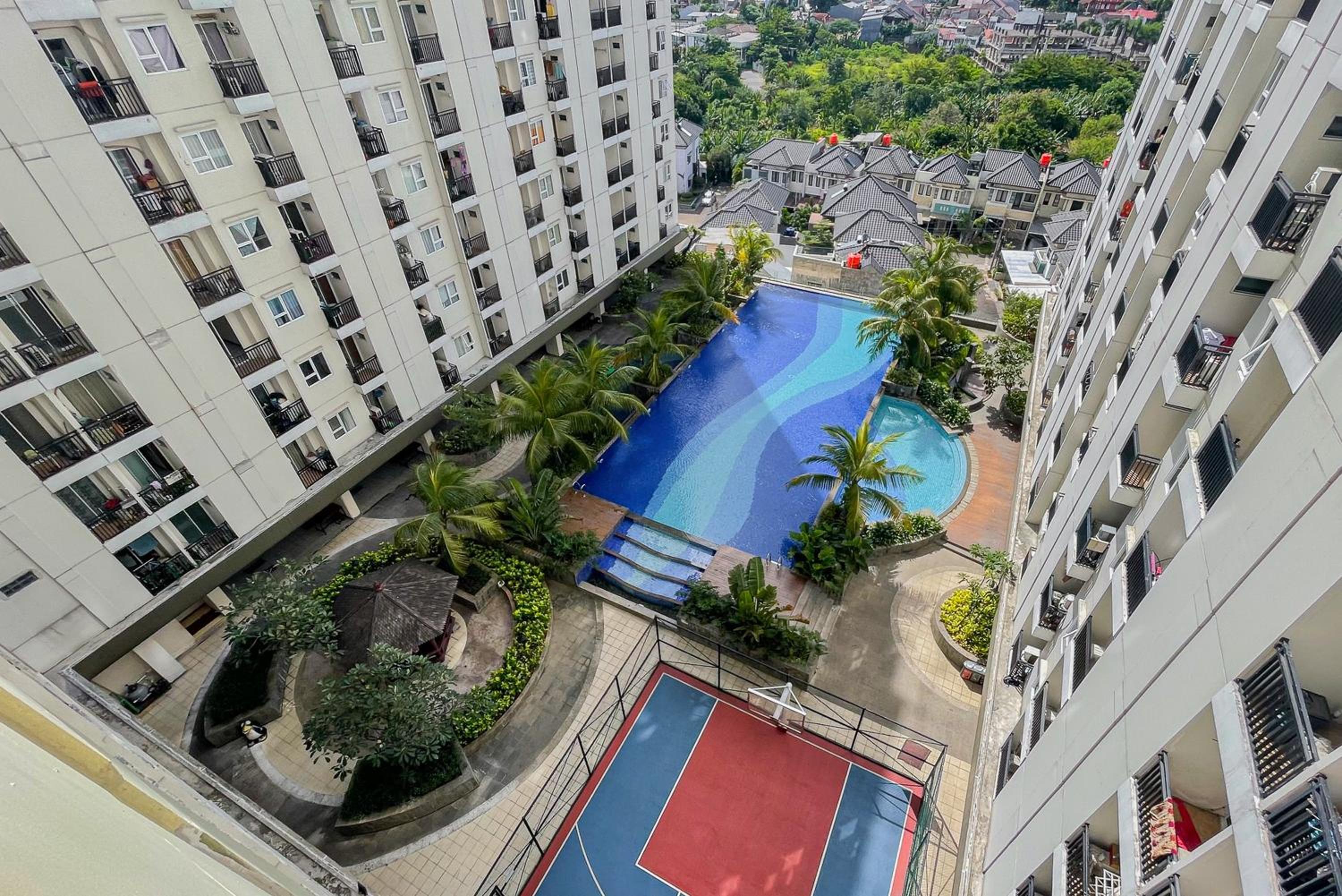 RedLiving Apartemen Cinere Resort - Gold Room