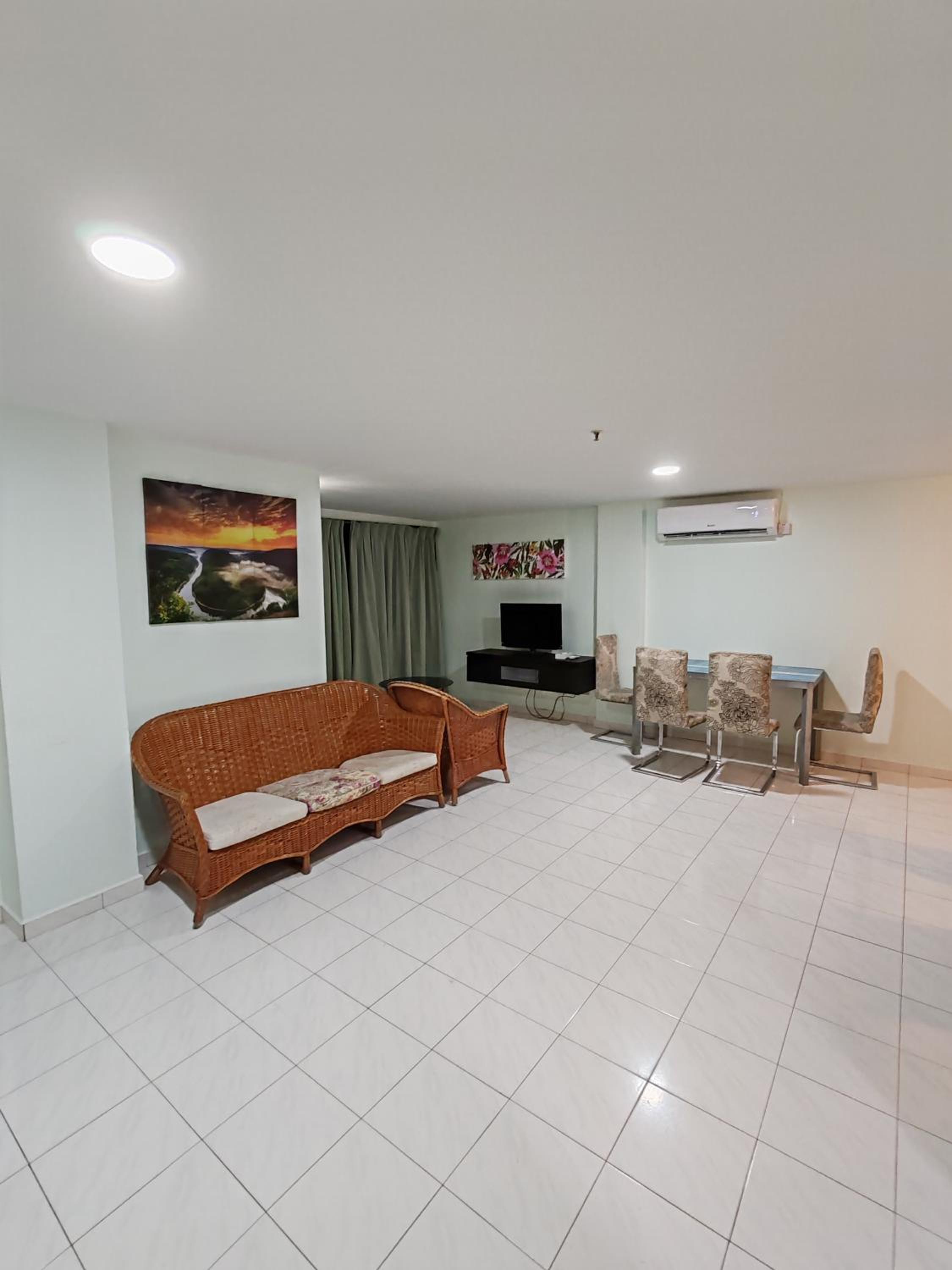 2 mins to beach Apartment 3 rooms photo 3