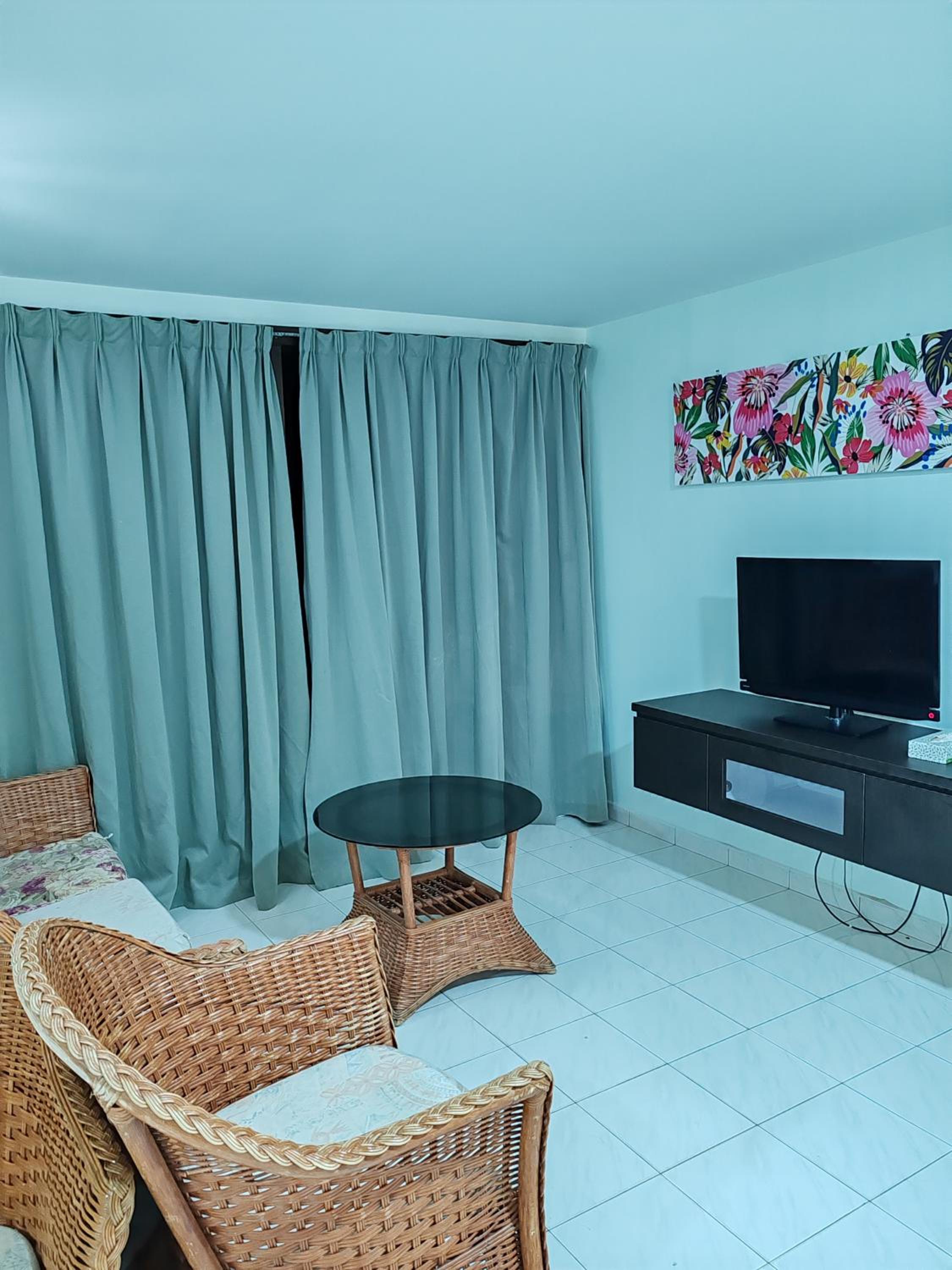 2 mins to beach Apartment 3 rooms photo 2